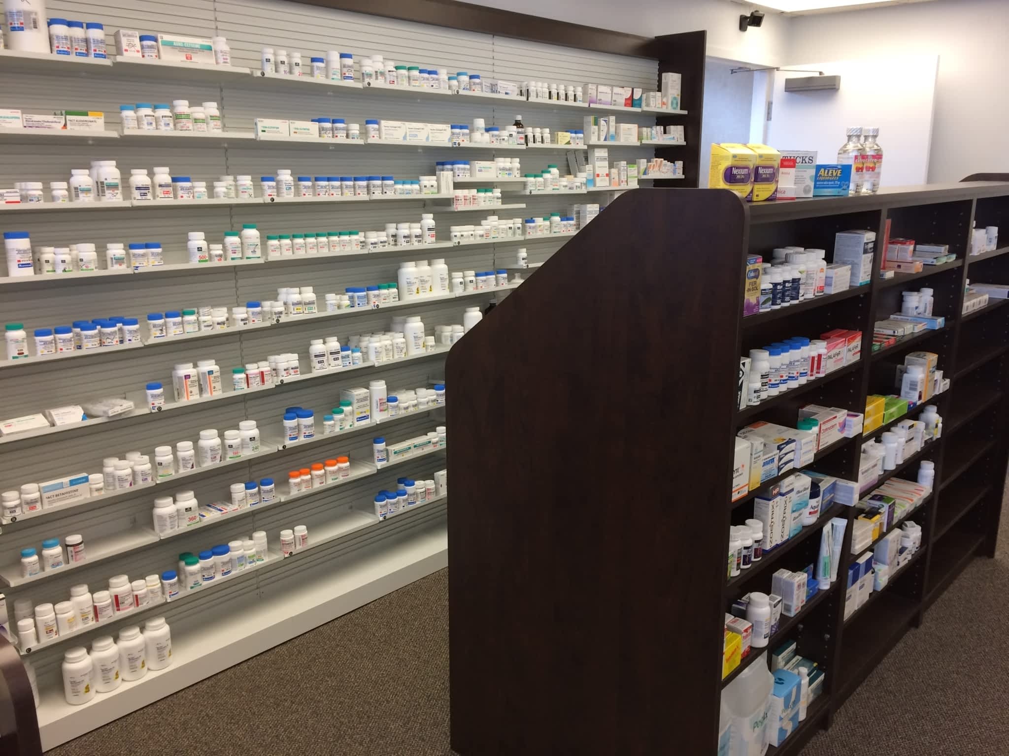 photo Plattsville Guardian Pharmacy