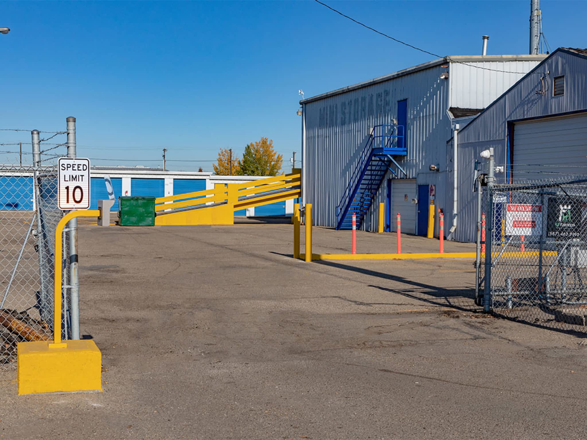 photo Sentinel Storage - Edmonton High Park