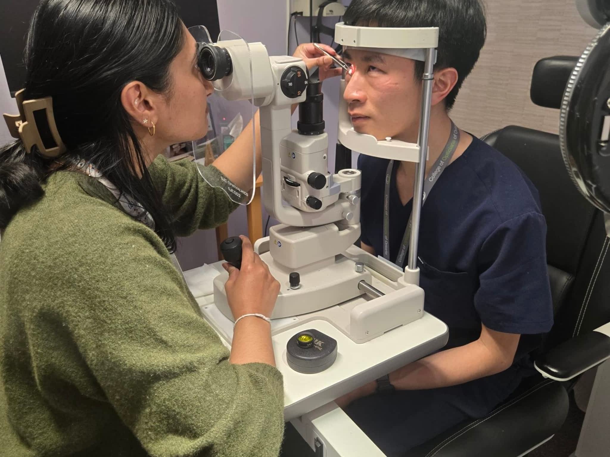 photo Complete Family Eyecare - Partners of FYidoctors