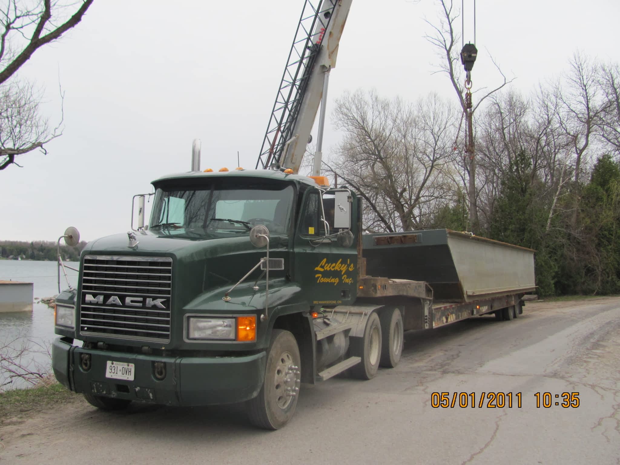 photo Lucky's Towing Inc