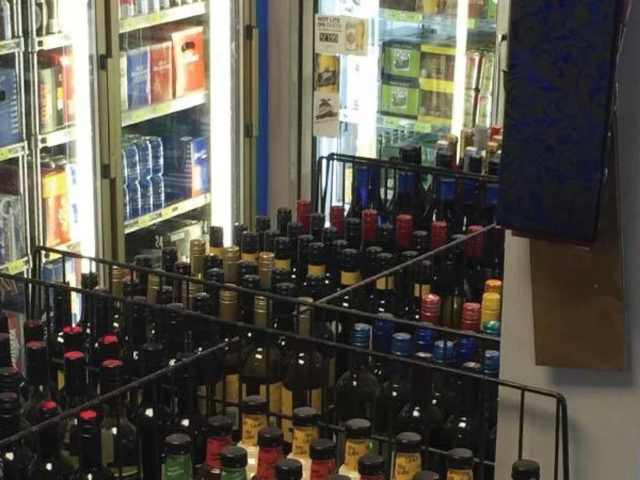 photo Westminster Liquor Store