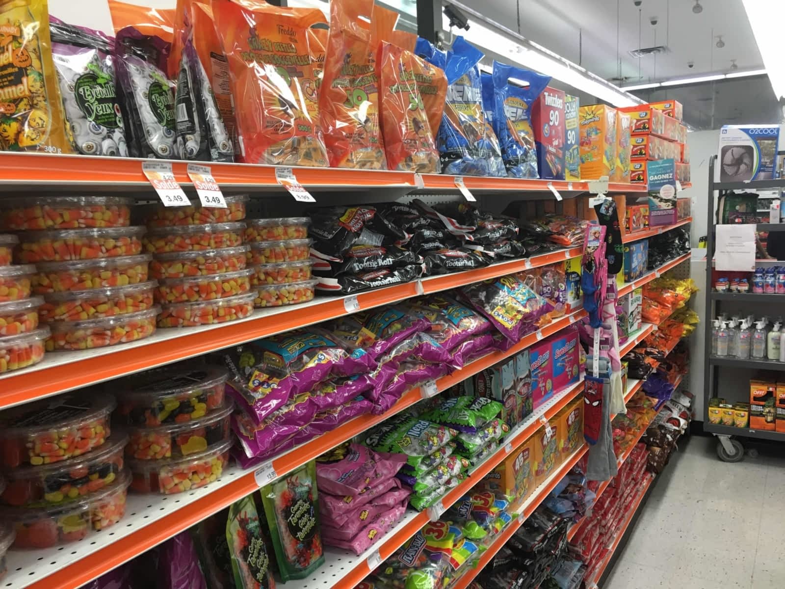 Pharmaprix Opening Hours 1495, av Van Horne, Montréal, QC