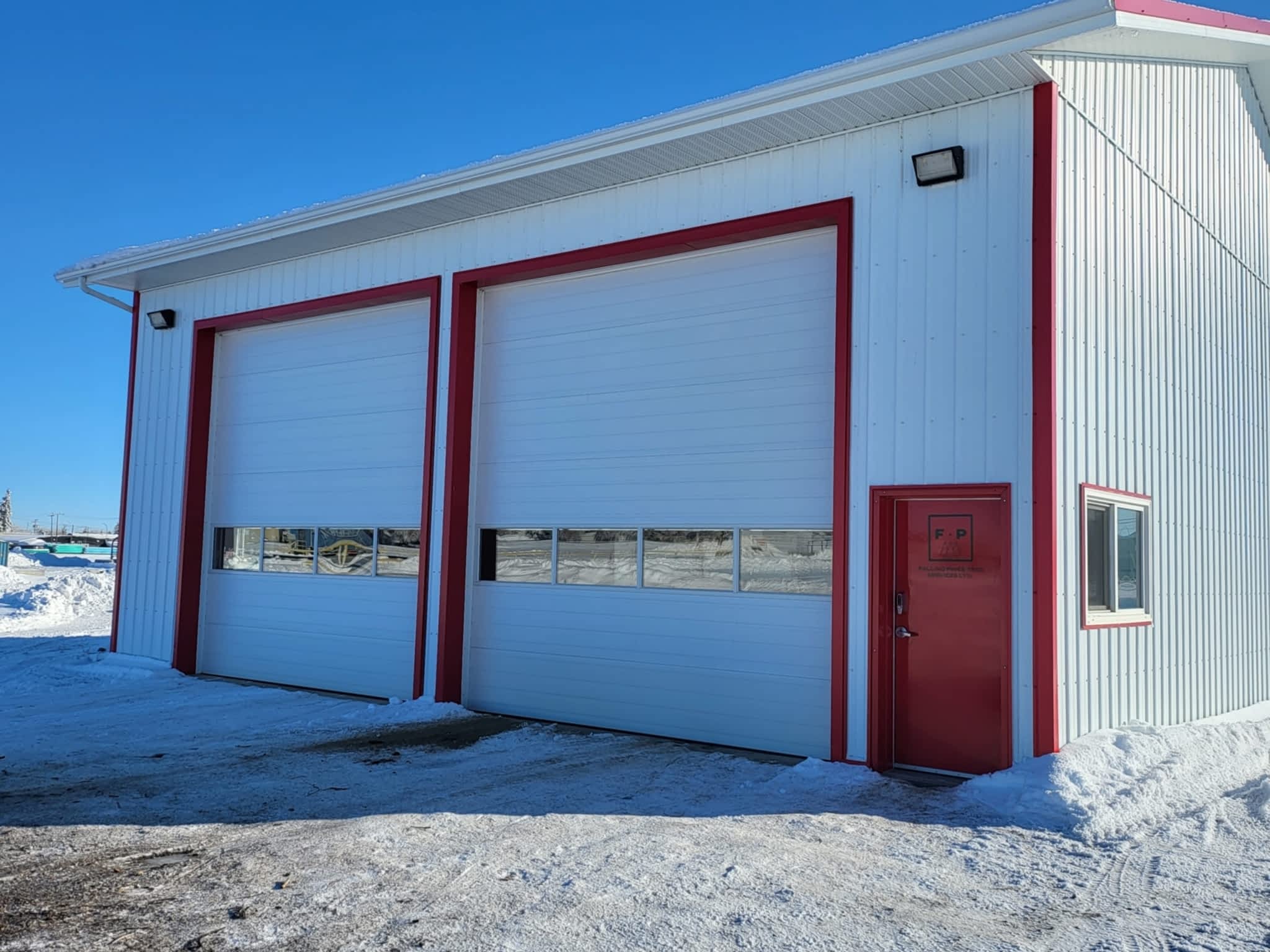 photo Falling Pines Tree Services Ltd