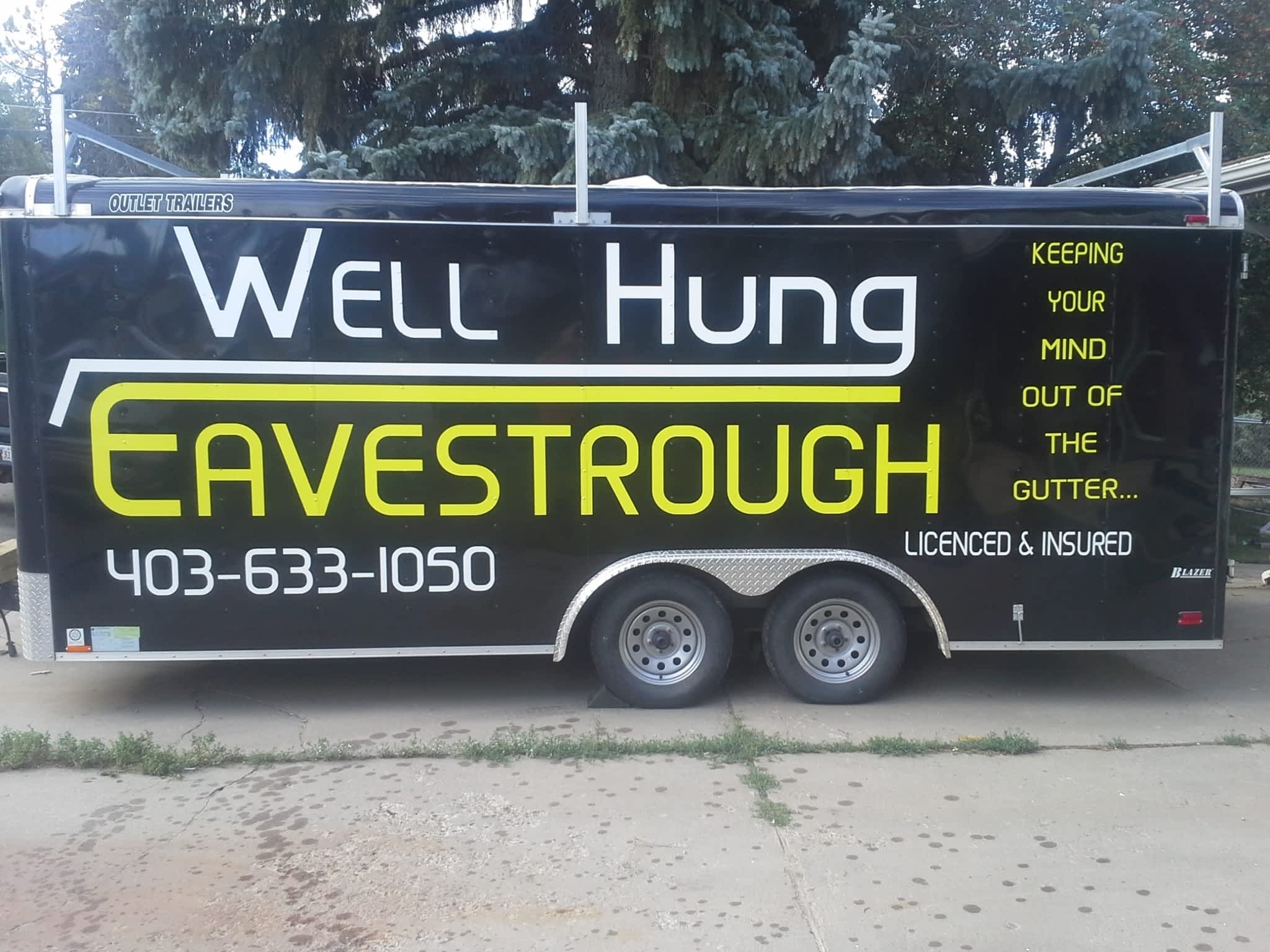 photo Well Hung Eavestrough