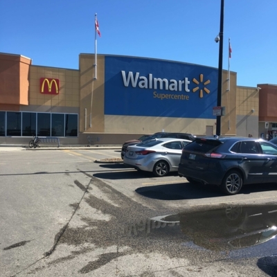 Walmart Supercentre - Grands magasins