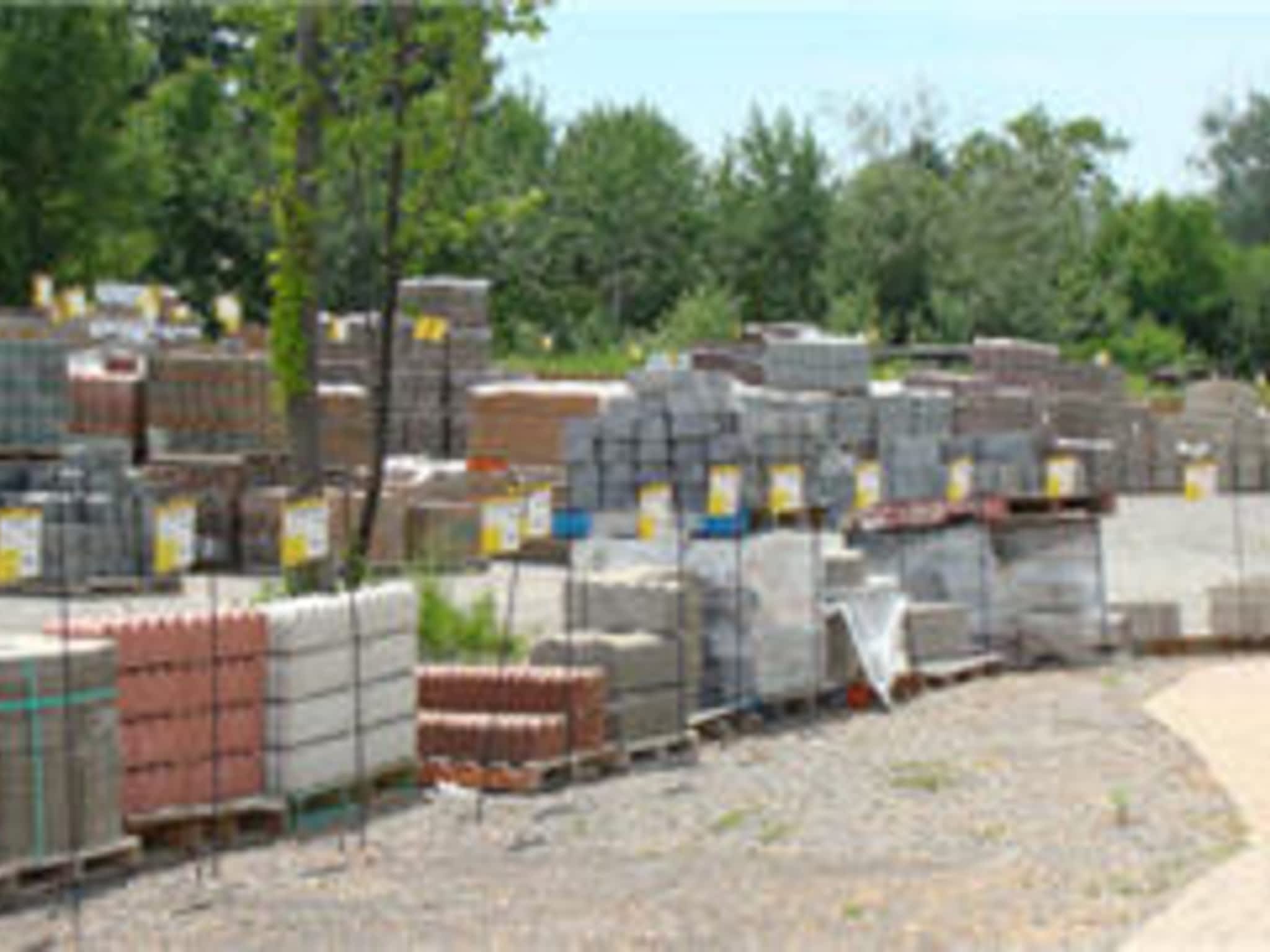 photo Rossow Home Hardware Building Centre
