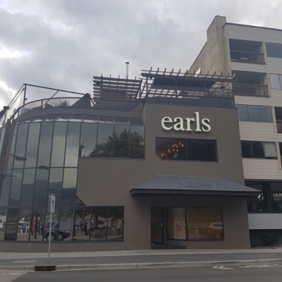 Earl's On Top Restaurant - Restaurants américains