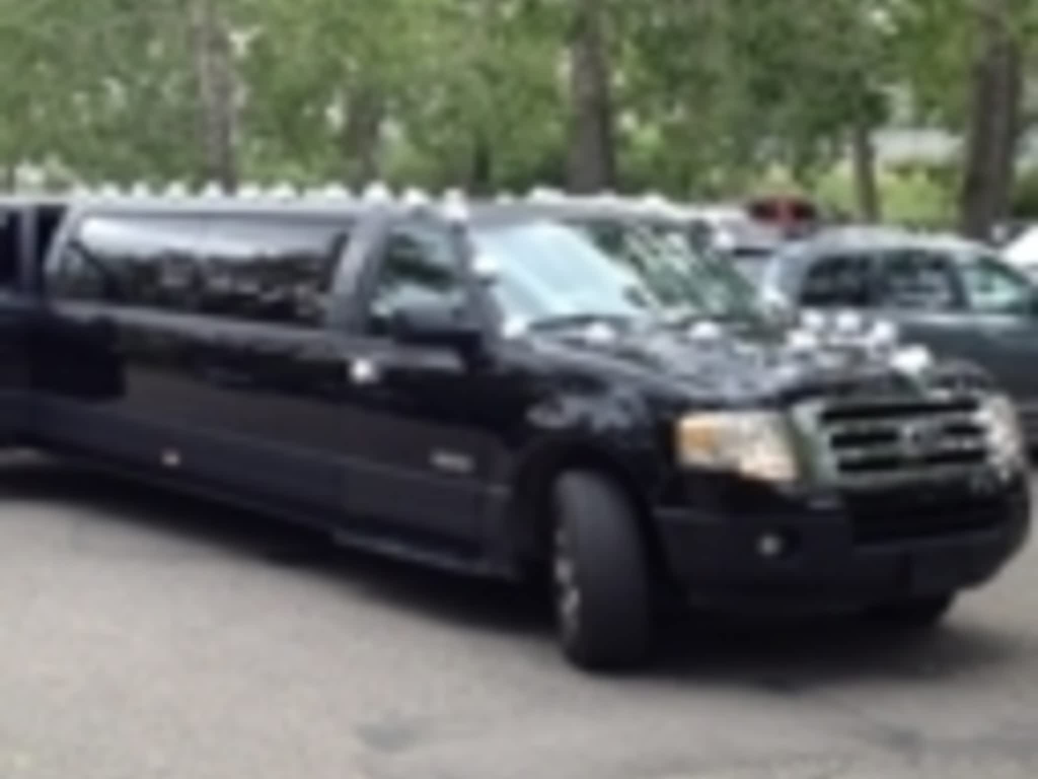 photo Paramount Limousine Services Ltd