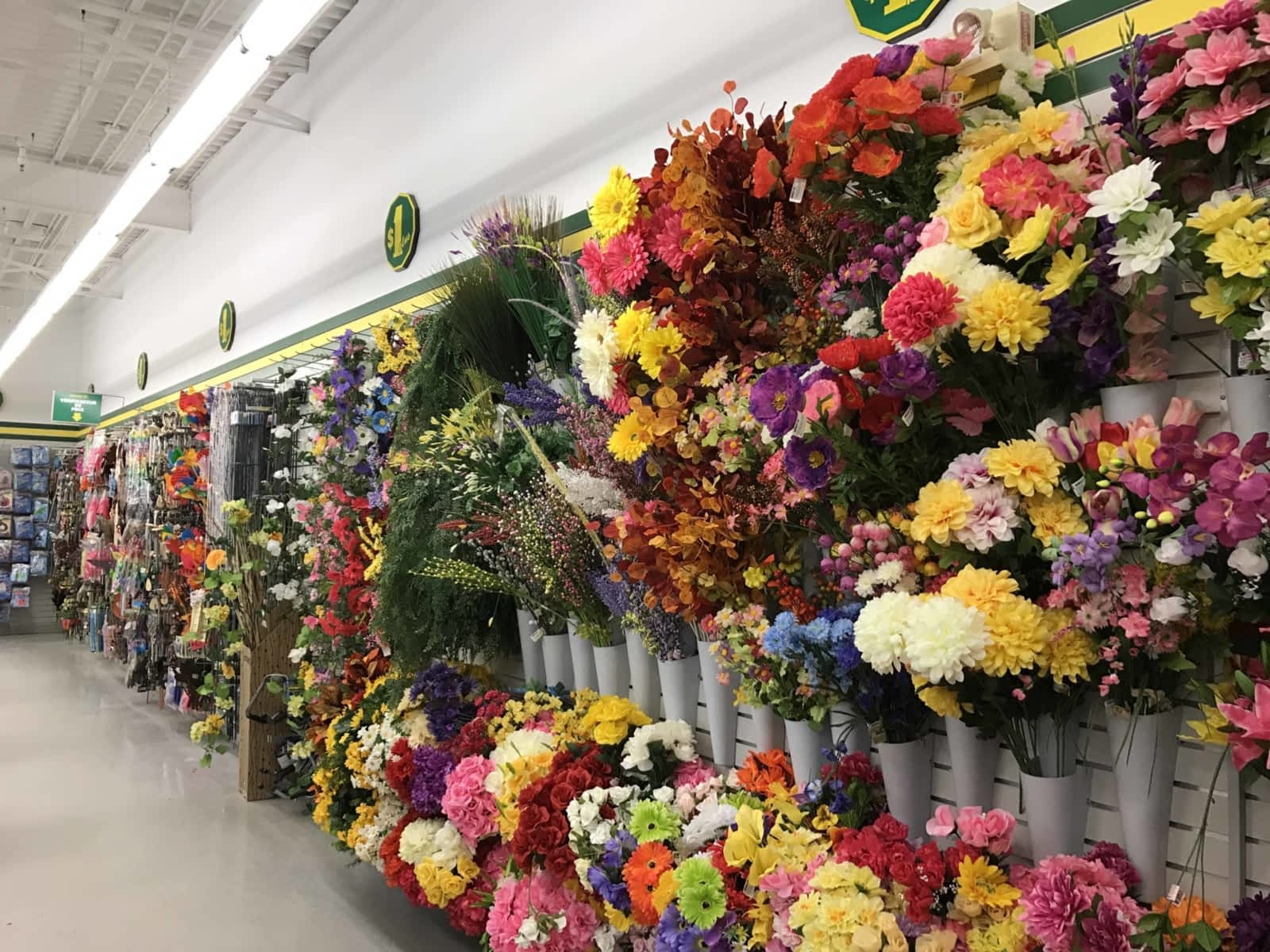 Dollarama Opening Hours 191 boul SirWilfridLaurier, StBasilele