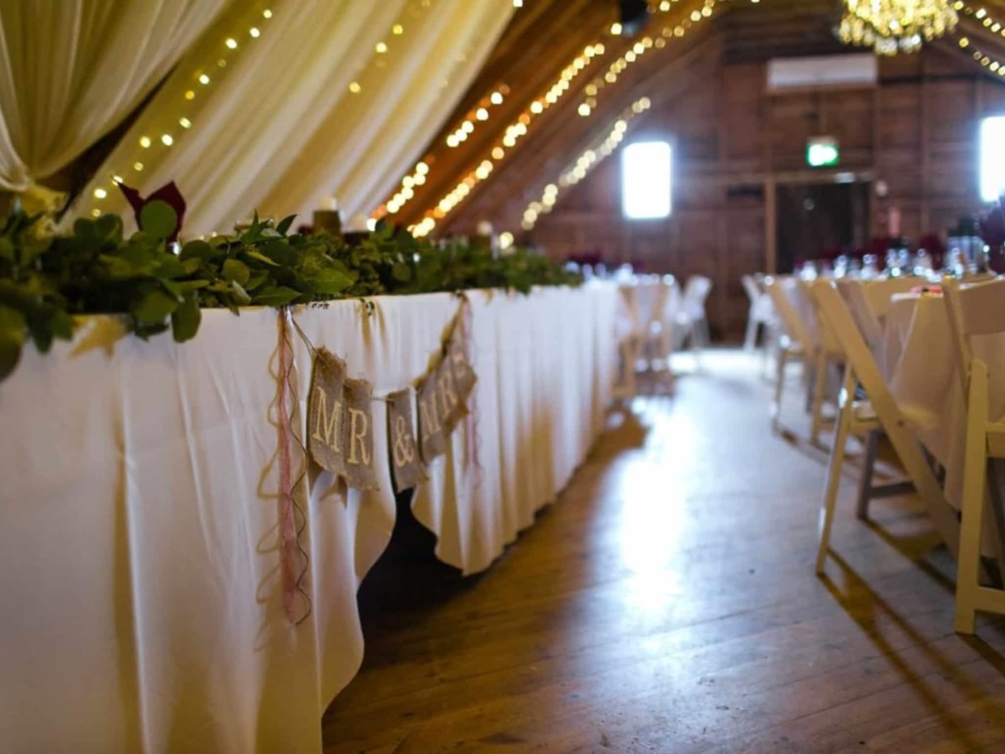 photo The Rustic Wedding Barn