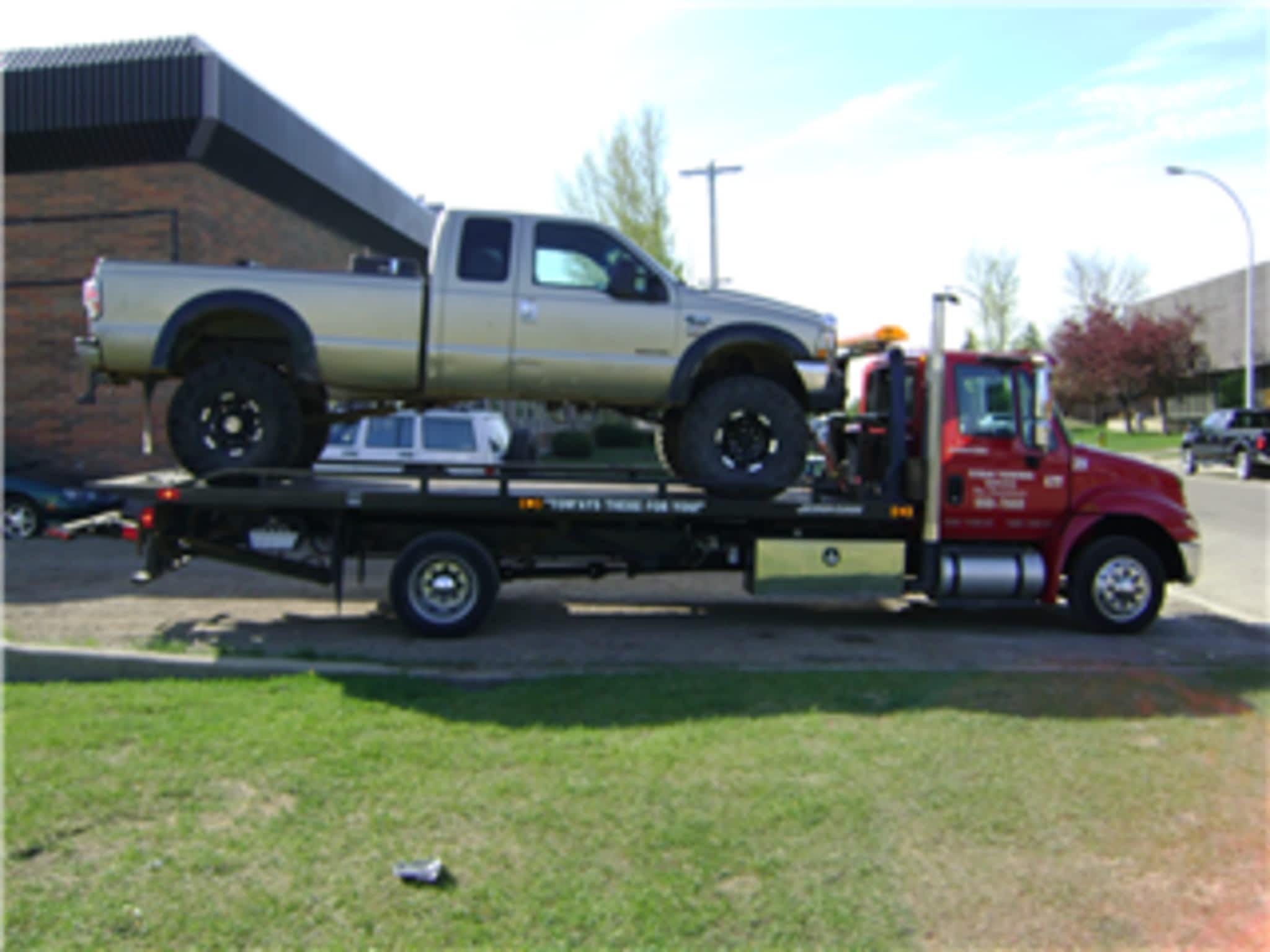 photo Titan Towing