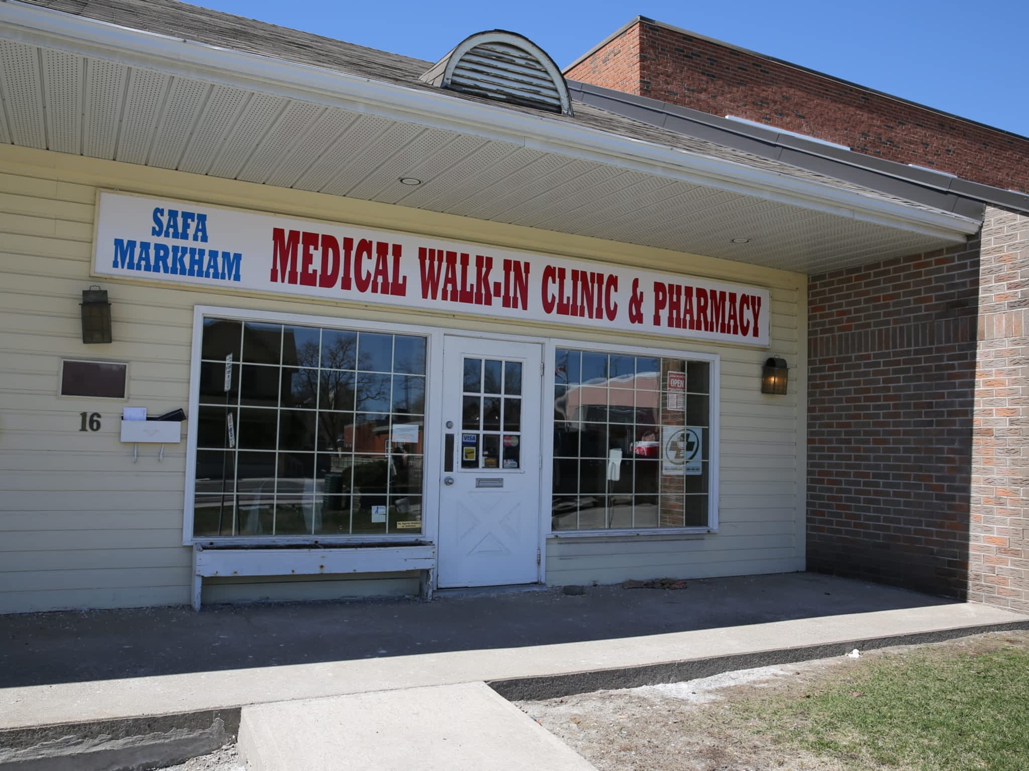 photo Safa medical walk-in clinic and pharmacy