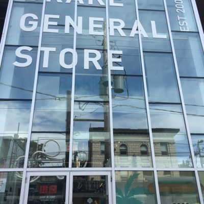 Drake General Store - Boutiques de cadeaux