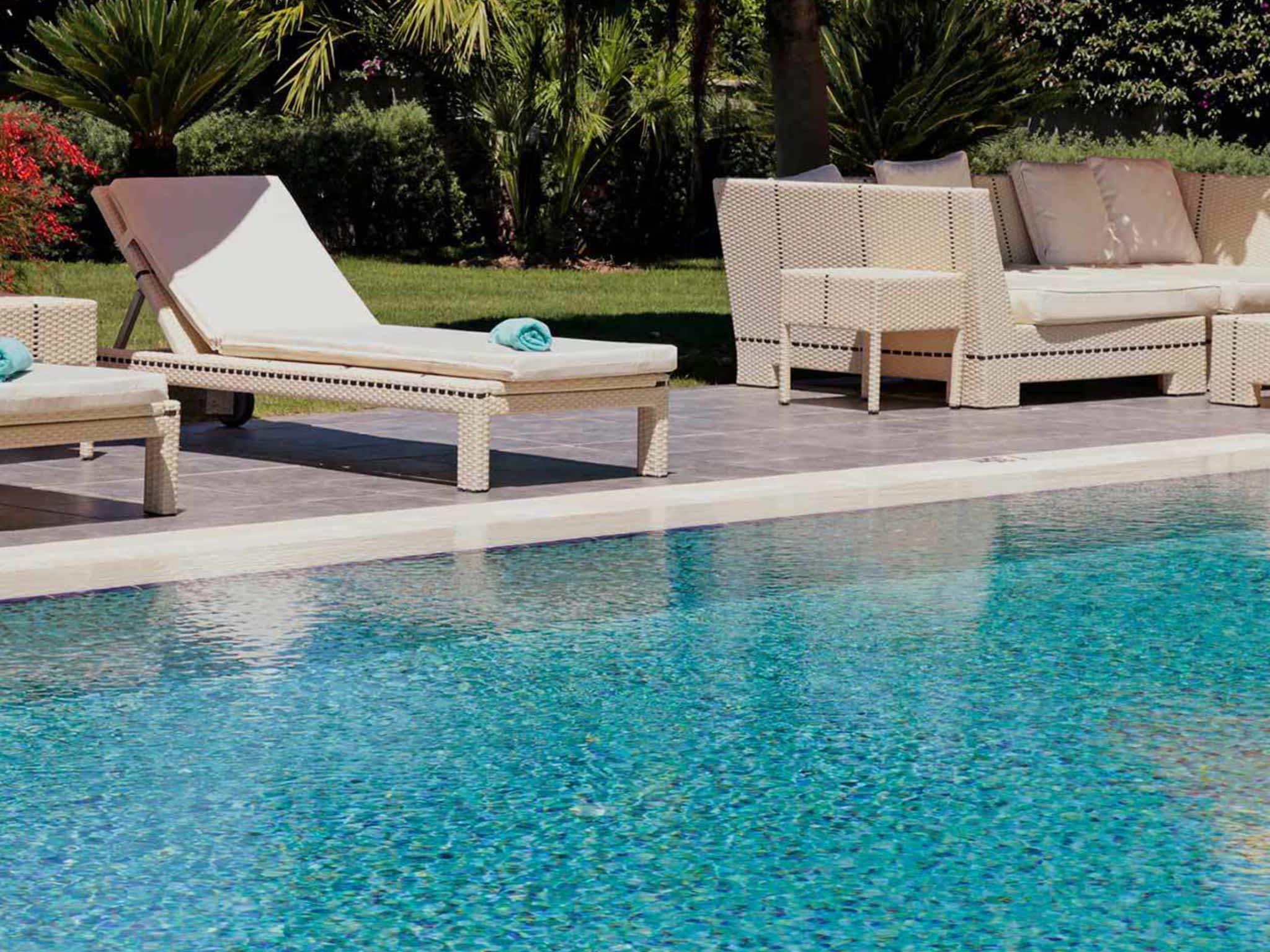 photo Side Lines Distribution