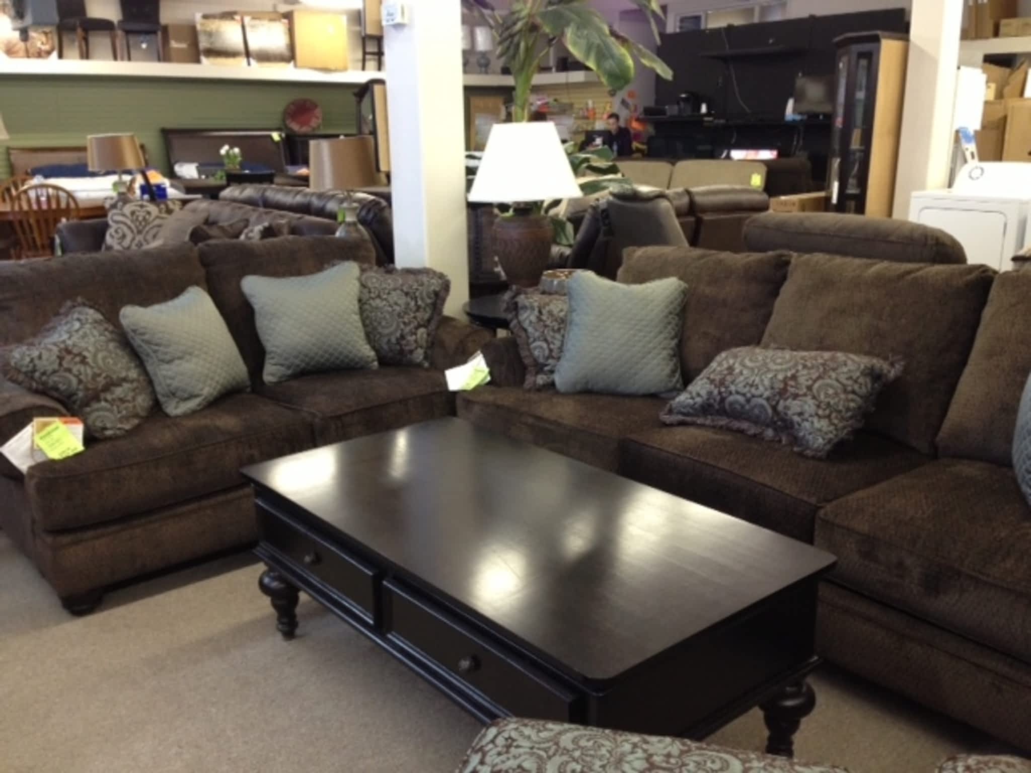 Kondolas Furniture & Appliances Ltd 100 Mile House, BC 343 Birch S