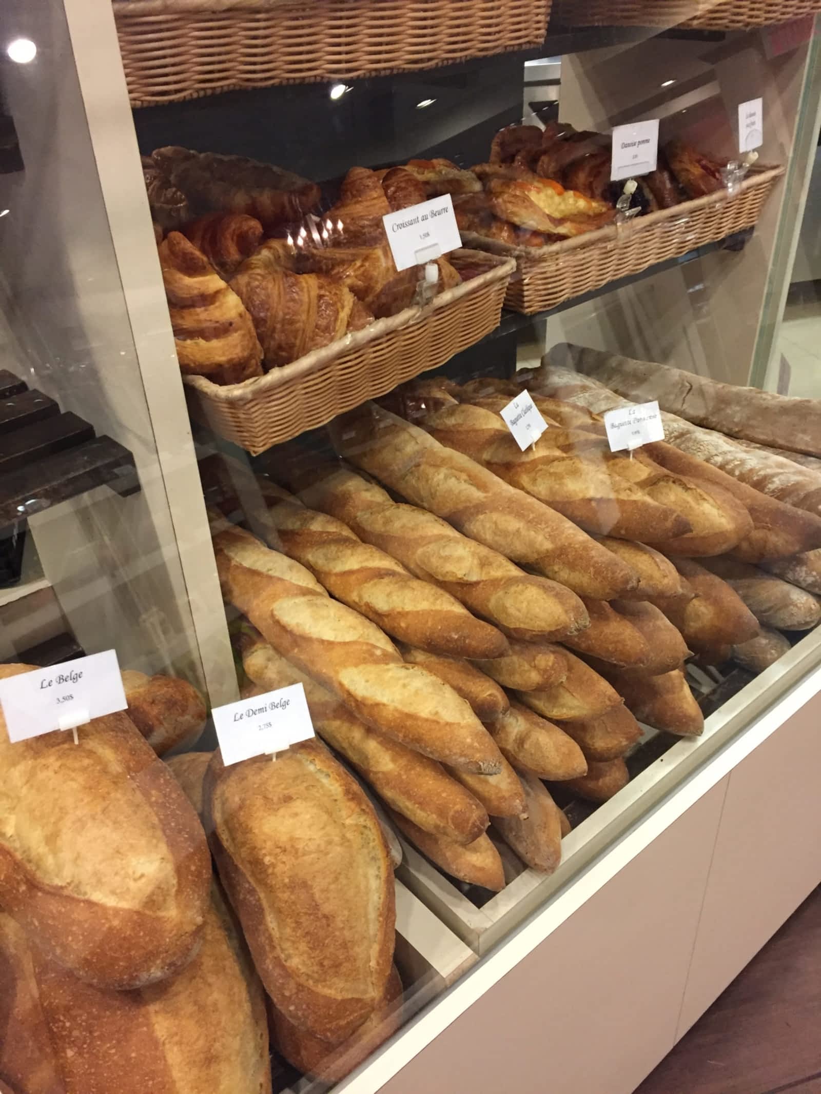 Pâtisserie Rolland Inc Menu, Horaire et Prix 170, rue SaintCharles