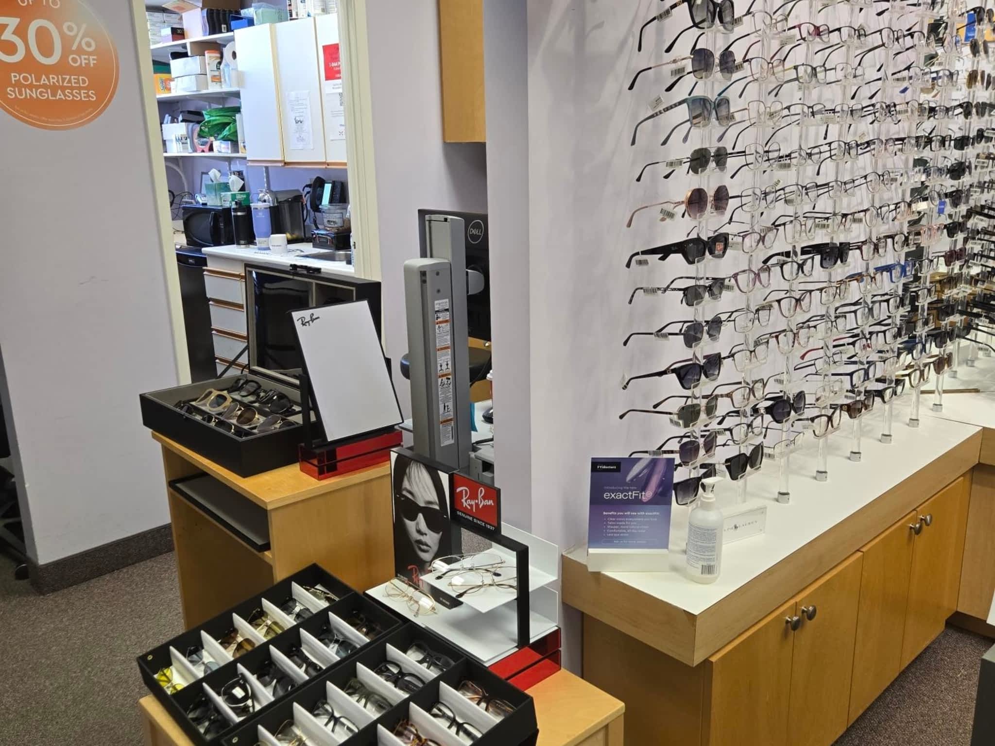 photo Complete Family Eyecare - Partners of FYidoctors