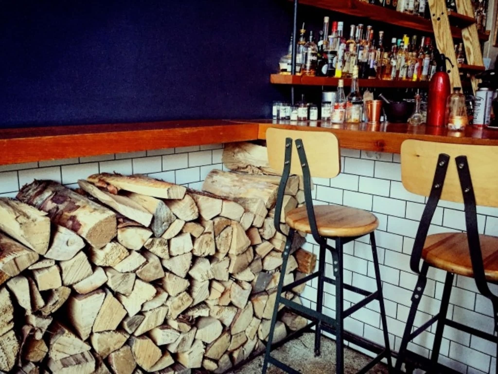 photo Woodwork Restaurant