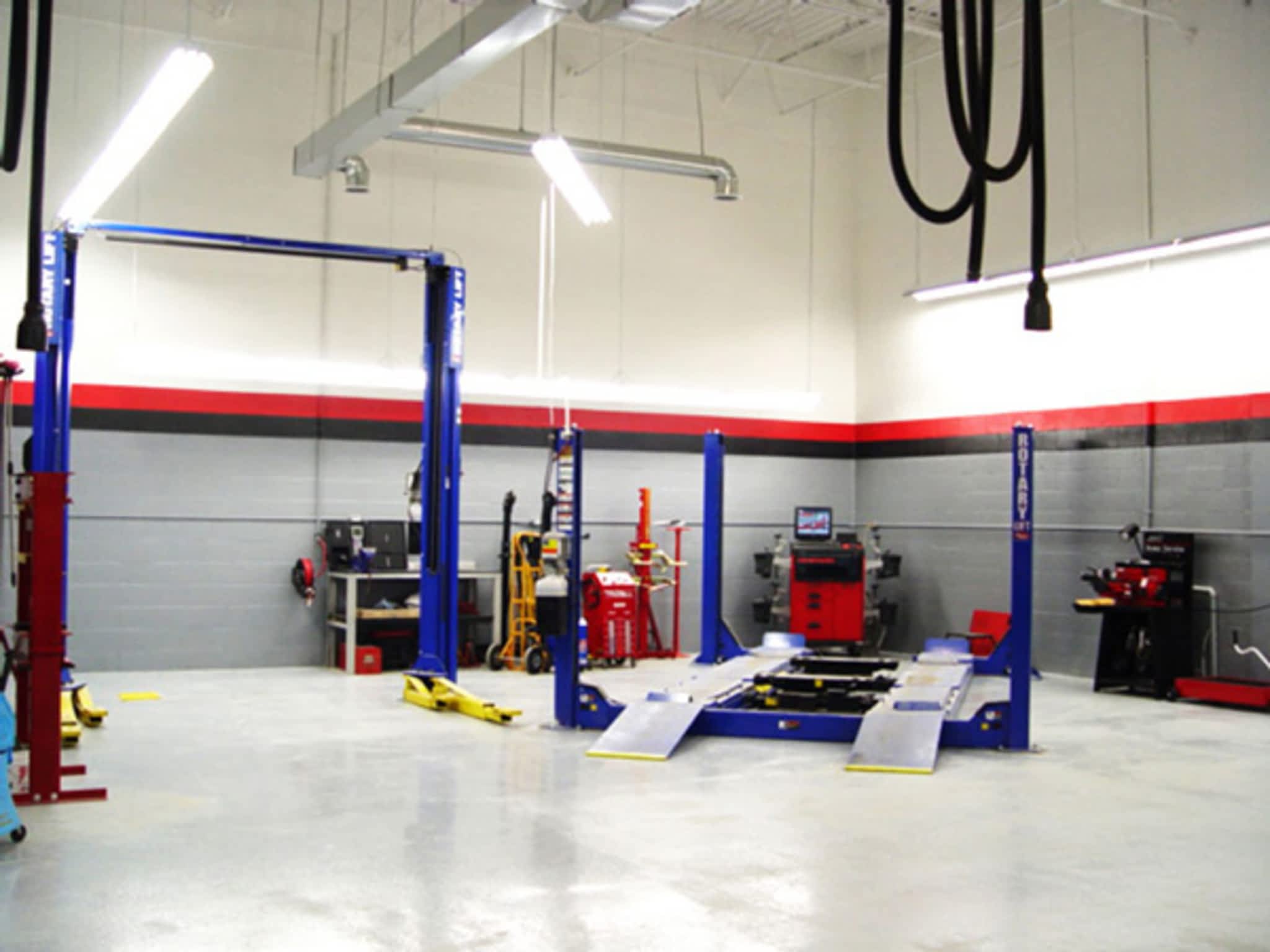 photo Bullock City Auto Service Inc., 156 Bullock Drive, Unit 8-9, Markham Ontario L3P 1W2