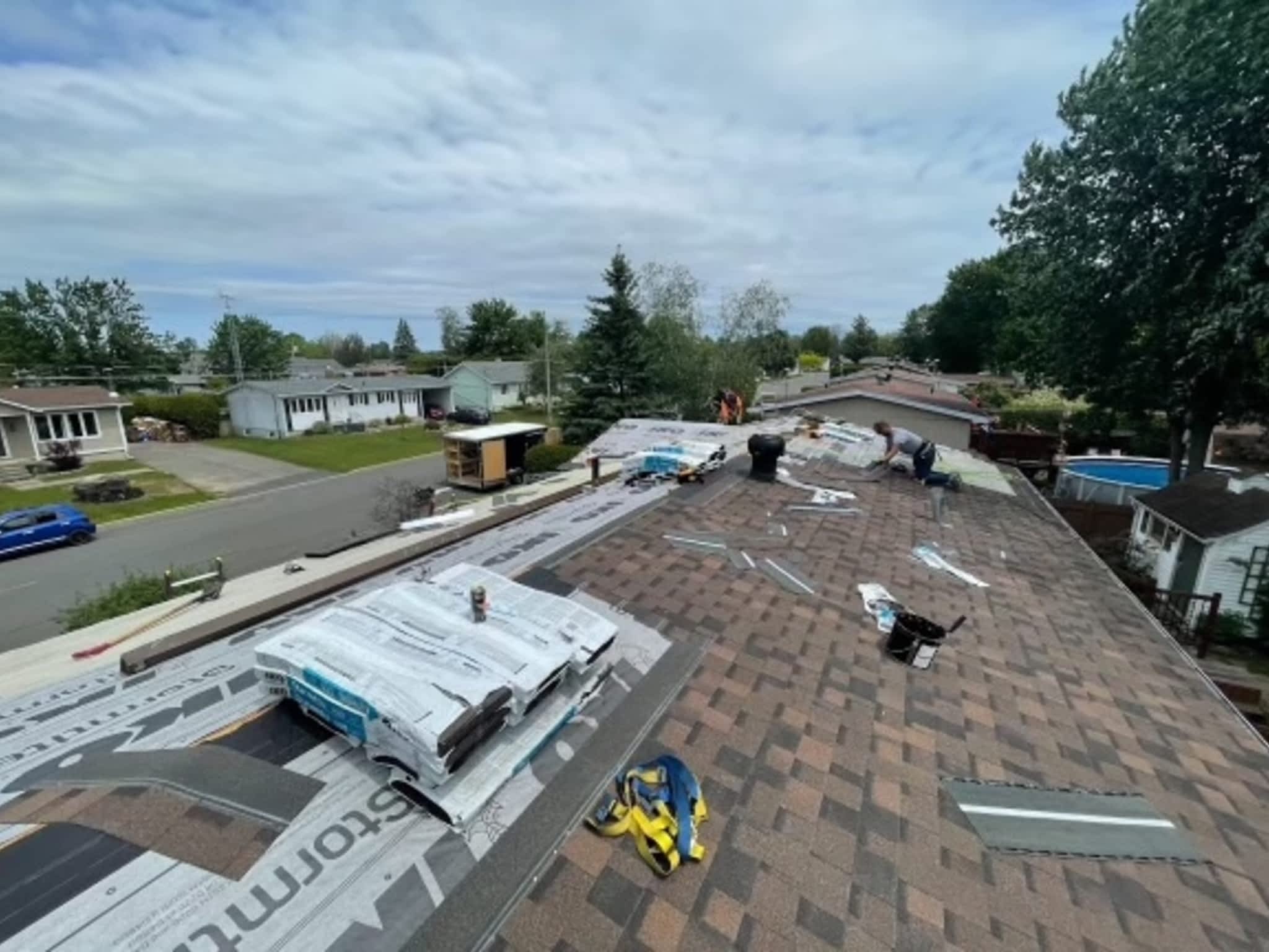 photo Toiture Brossard - Couvreur Bardeaux et toit plat