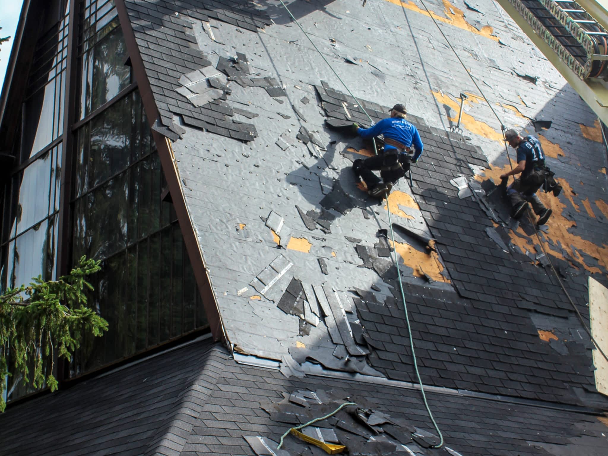photo Milano Roofing & Construction Ltd
