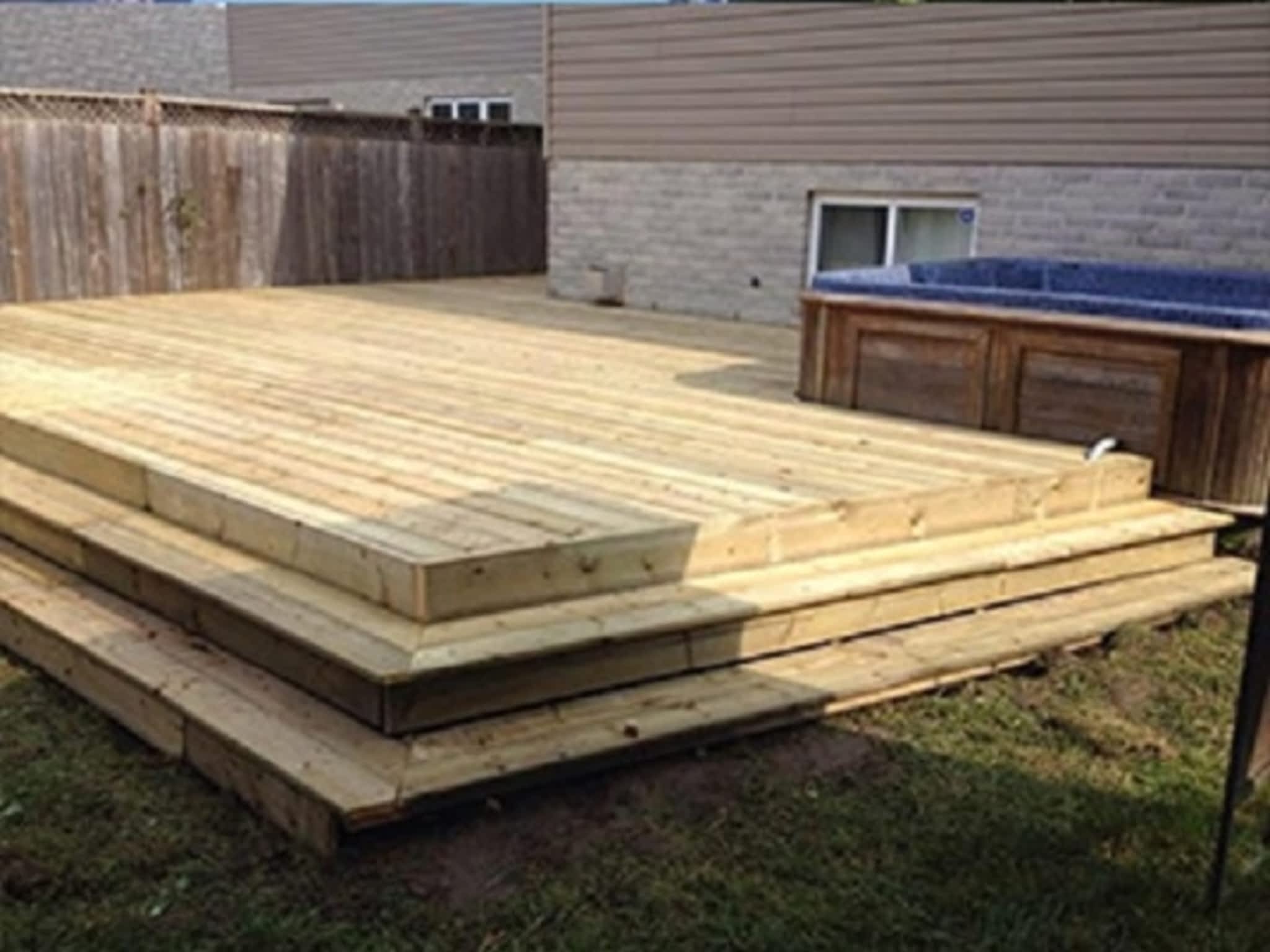 photo DB Fence and Deck