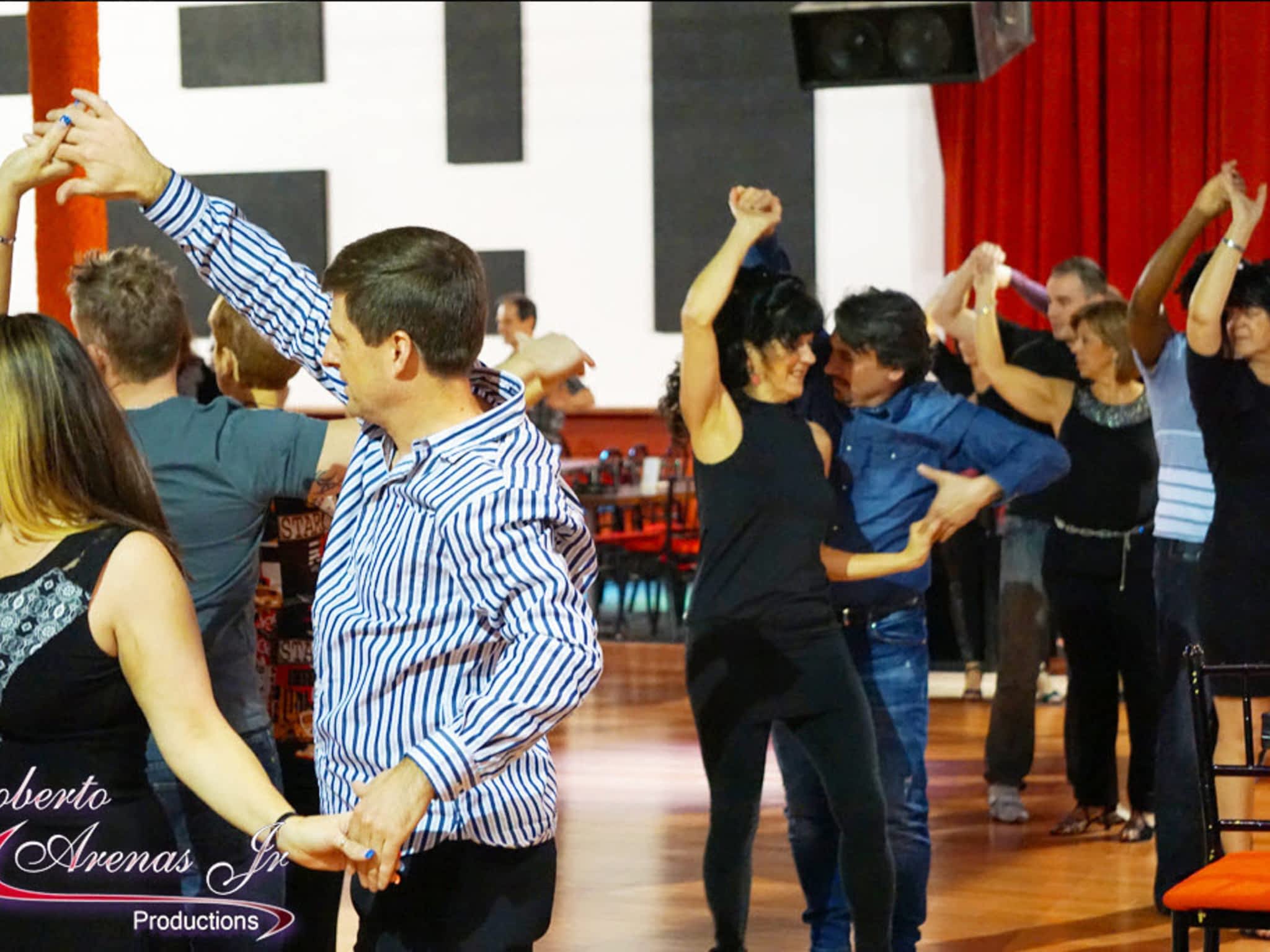 photo Roberto Arenas Jr - École de Danse Latine