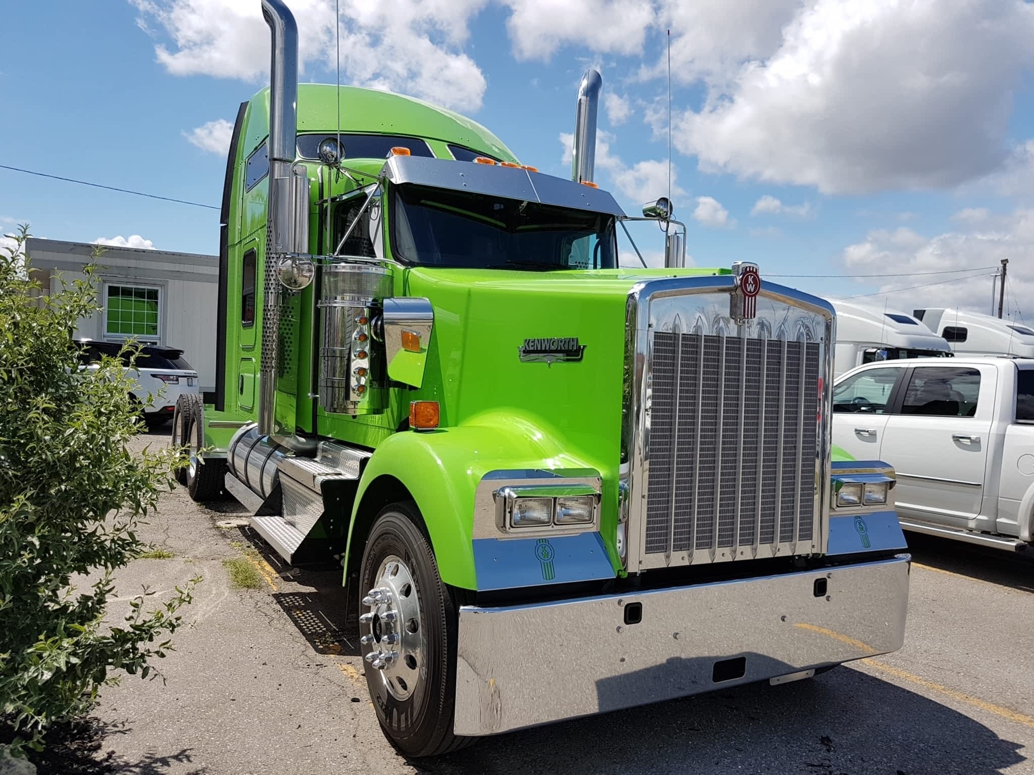 photo Pride Truck Sales