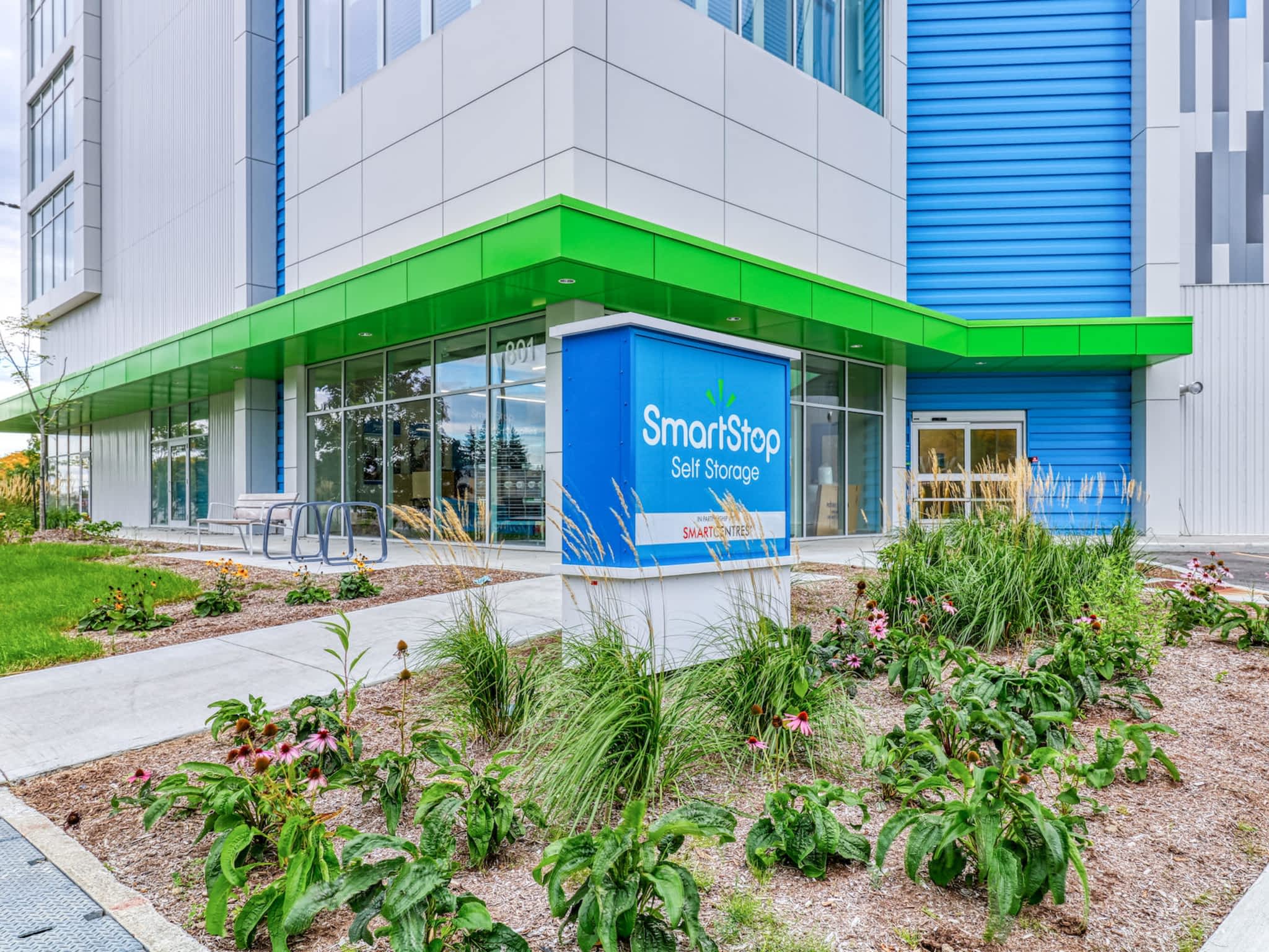 photo SmartStop Self Storage