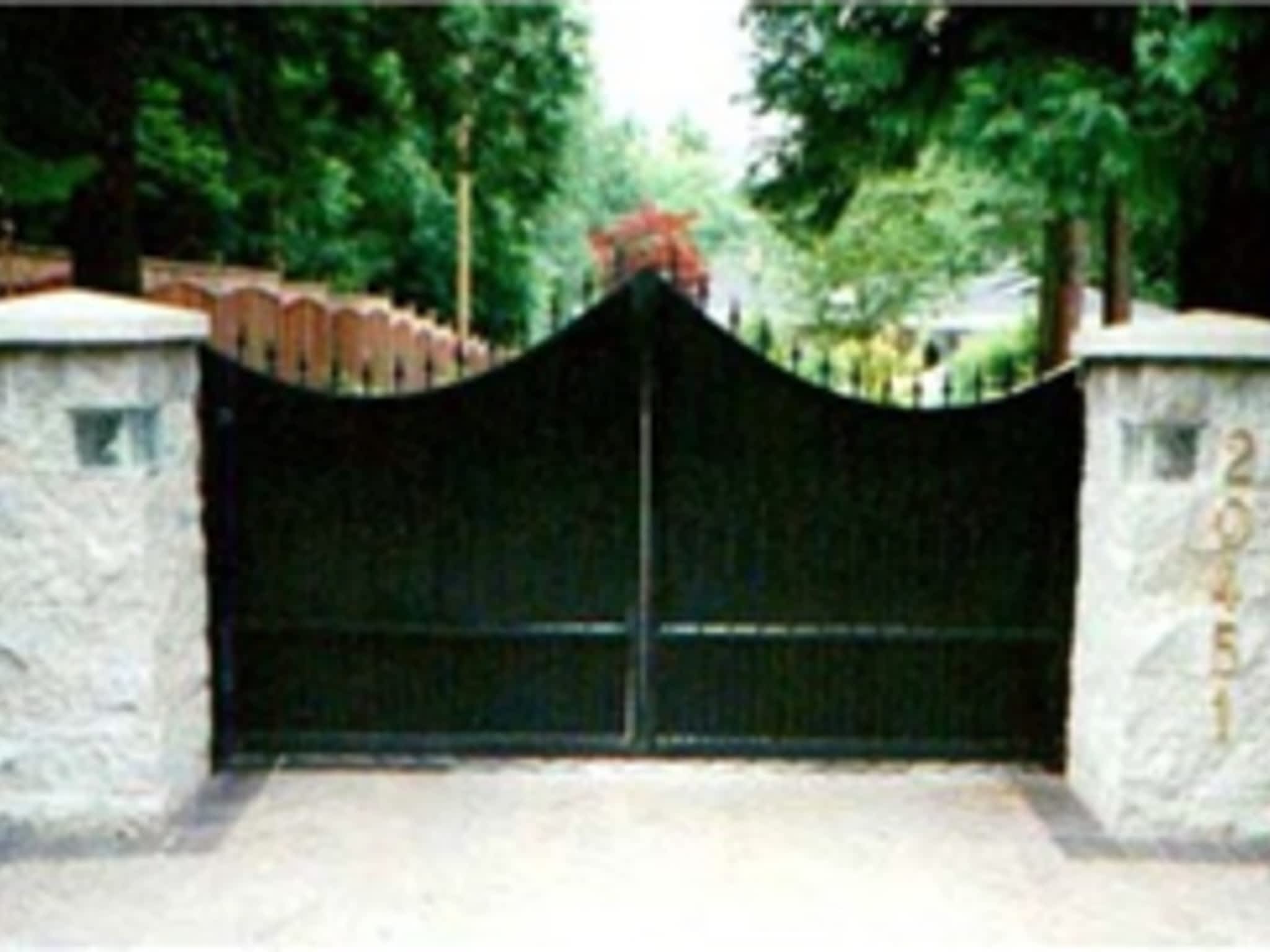 photo A-1 Gate Systems