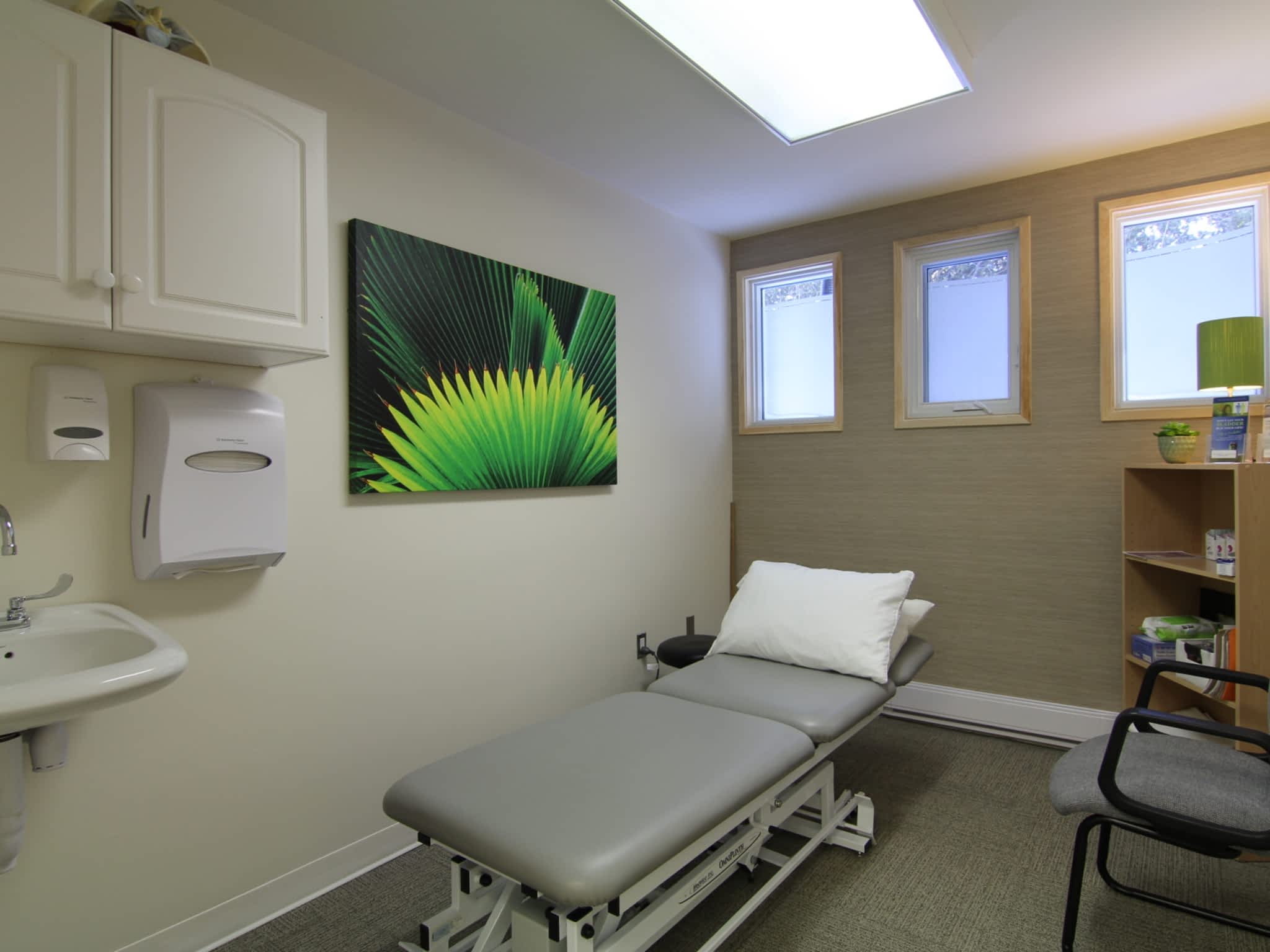 photo Physiotherapy Associates Of Port Perry