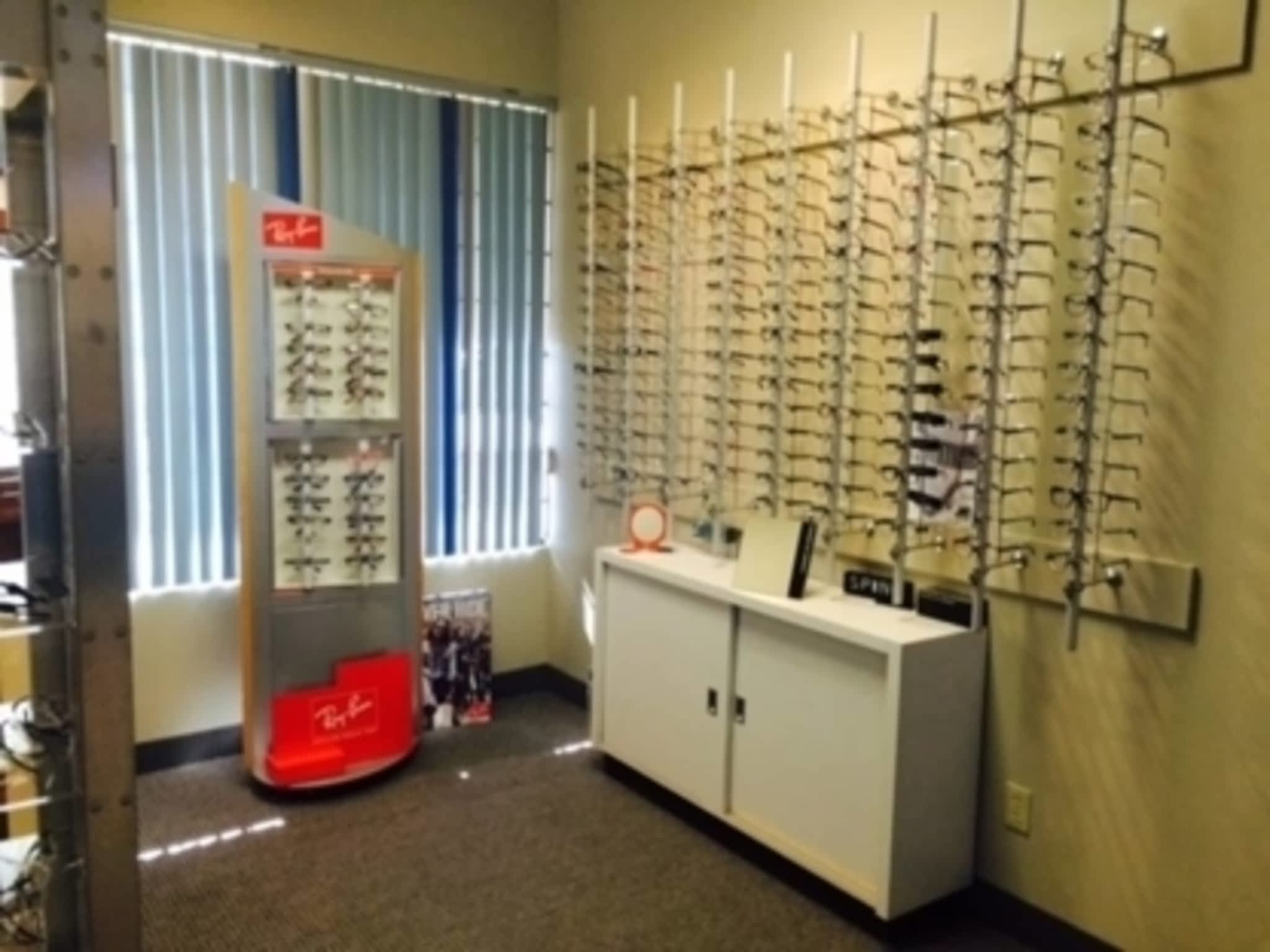 photo Langley Eyecare Centre