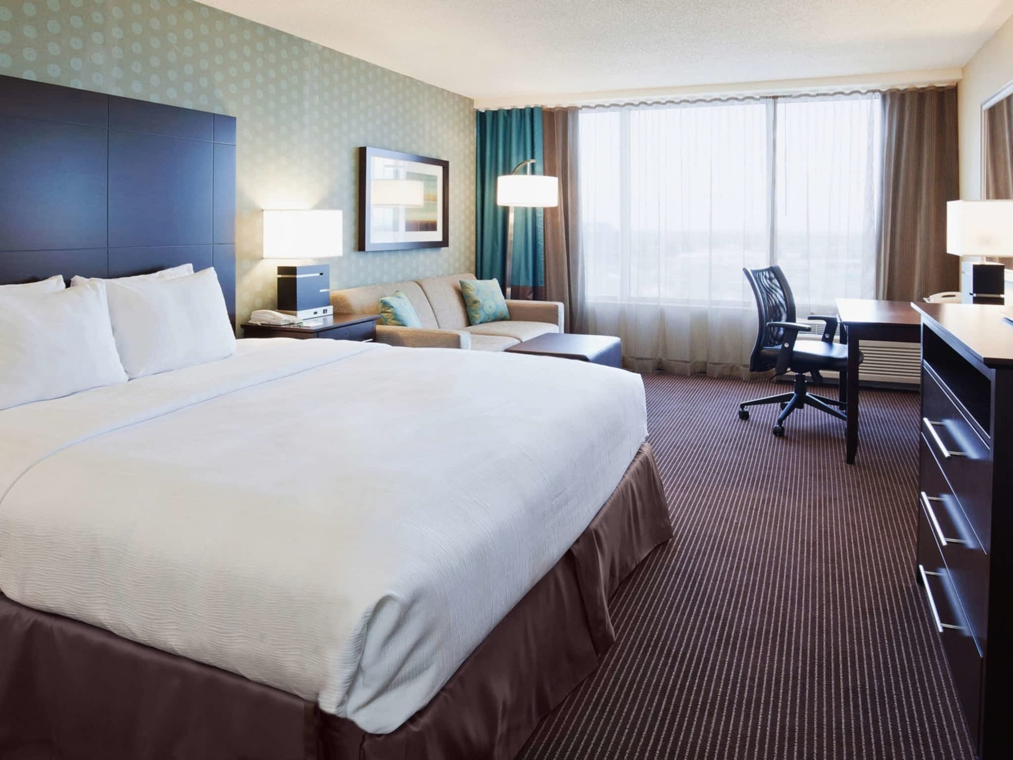 photo DoubleTree by Hilton Pointe Claire Montreal Airport West