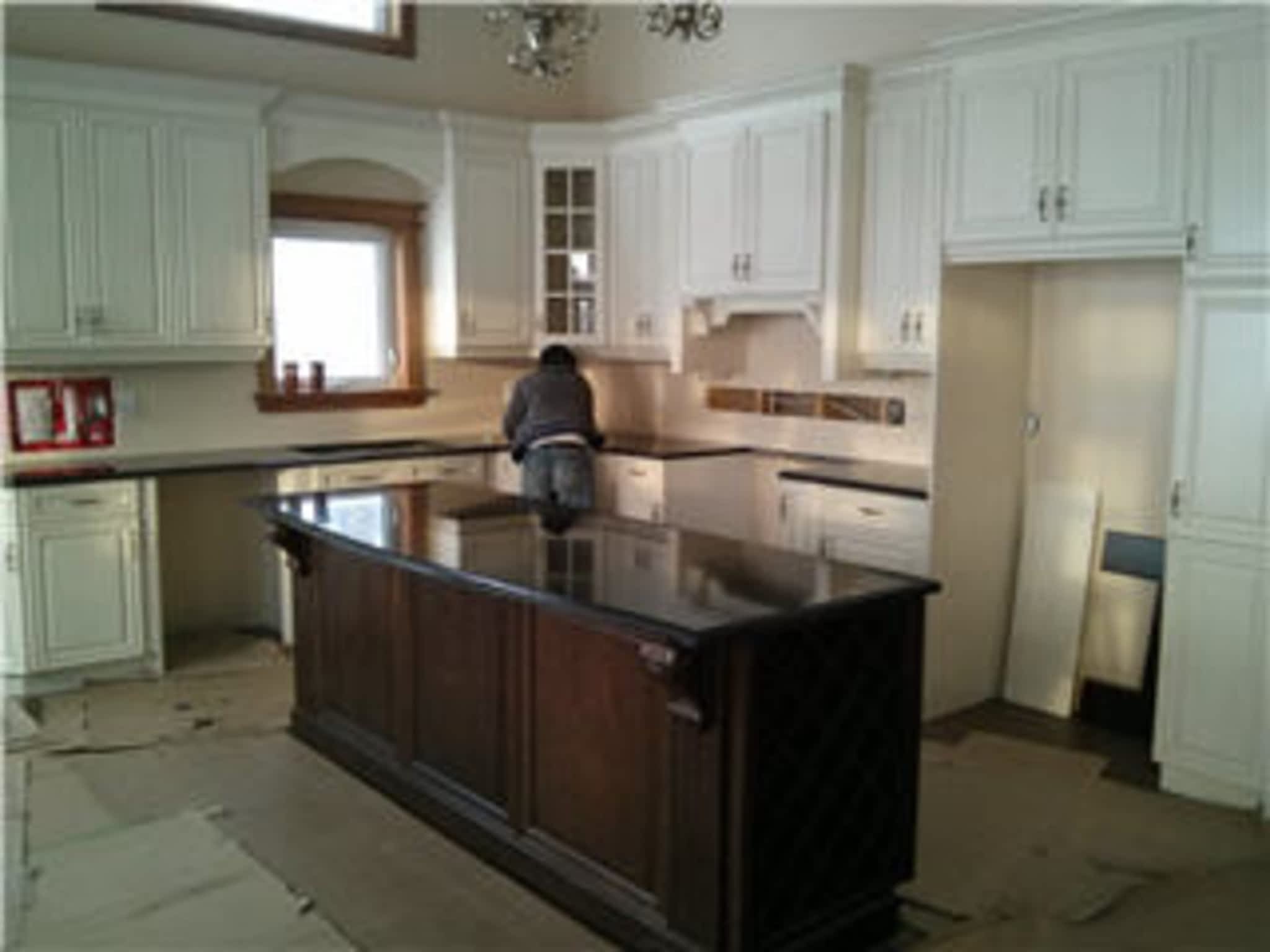 photo Lakeview Kitchens And Bath Inc