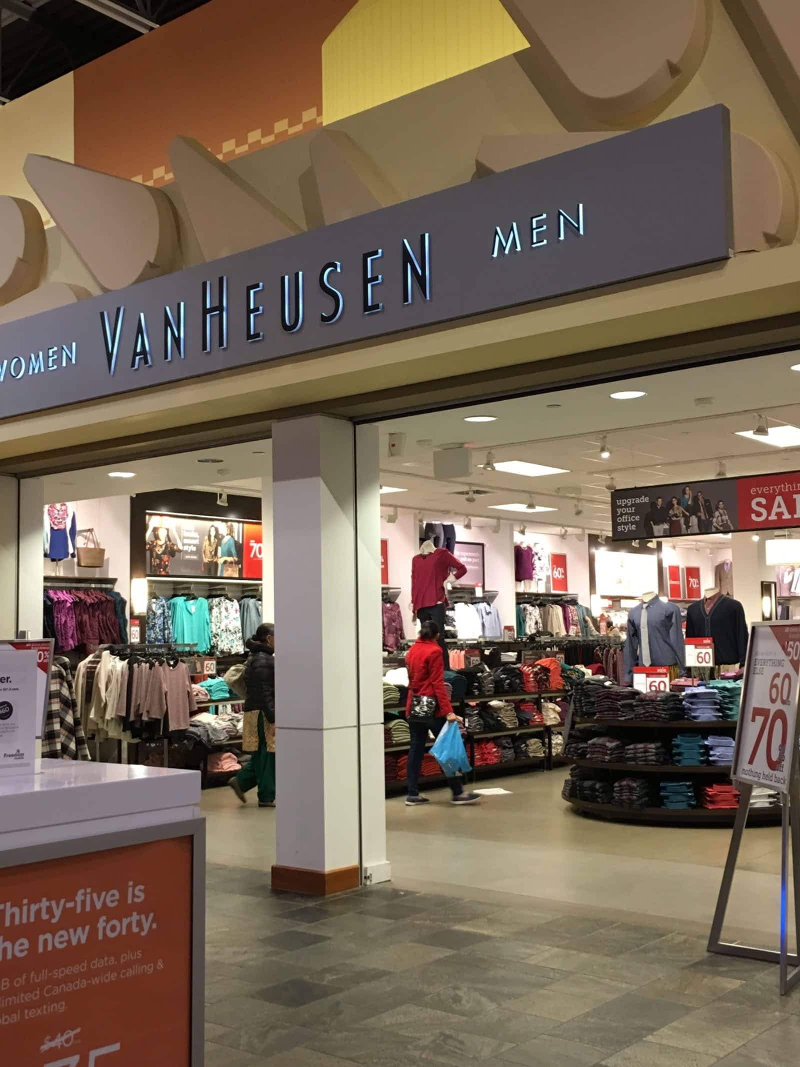 vans outlet crossiron mills