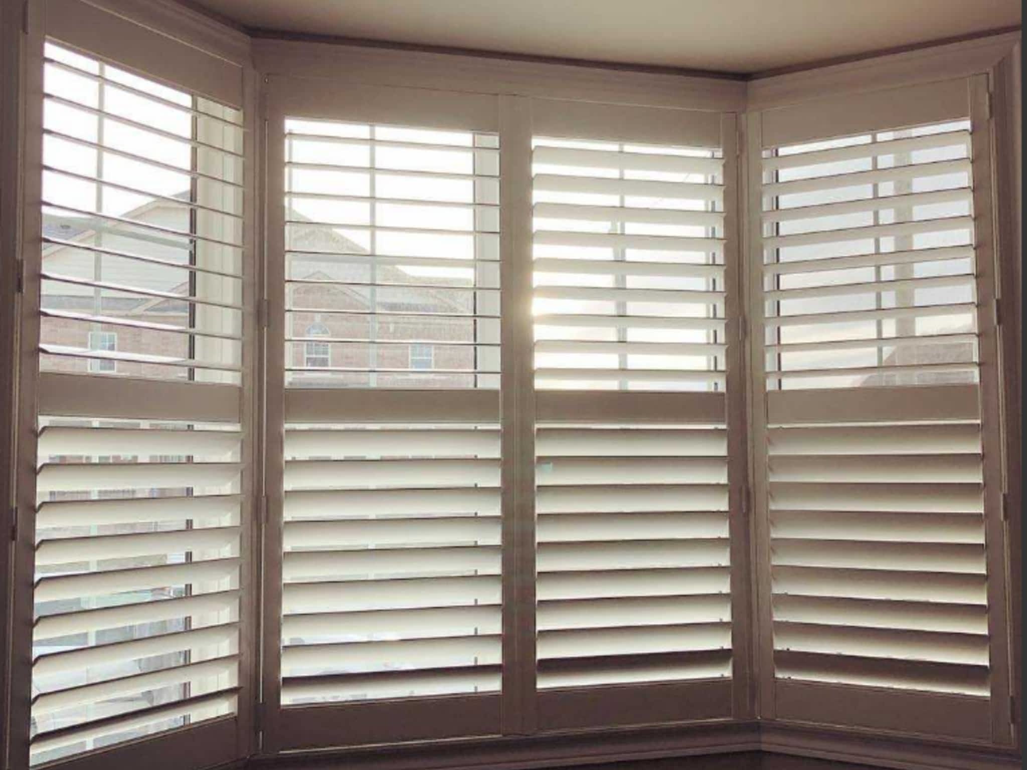 photo Diamond Custom Shutters