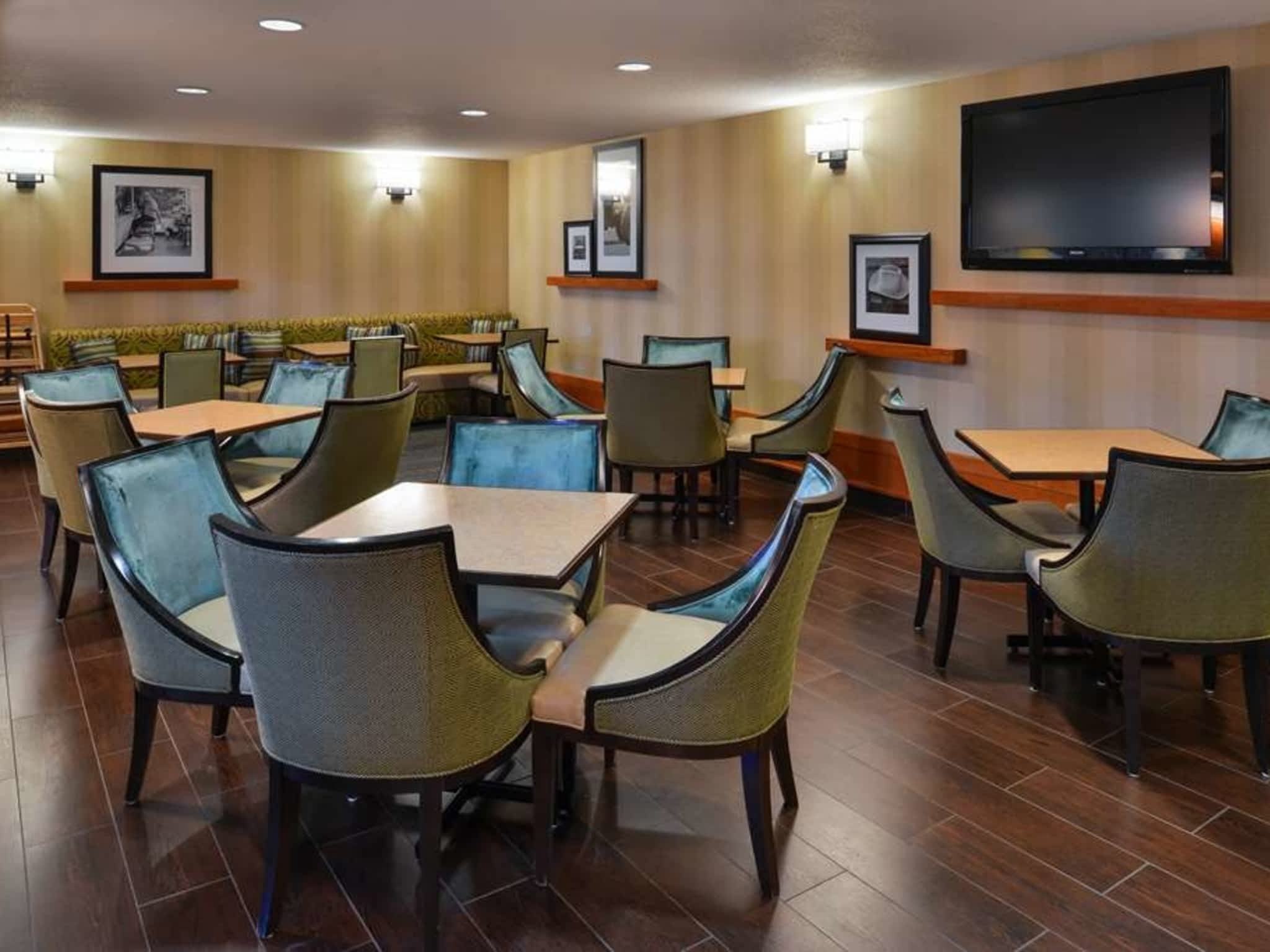 photo Hampton Inn & Suites By Hilton Calgary- University Northwest