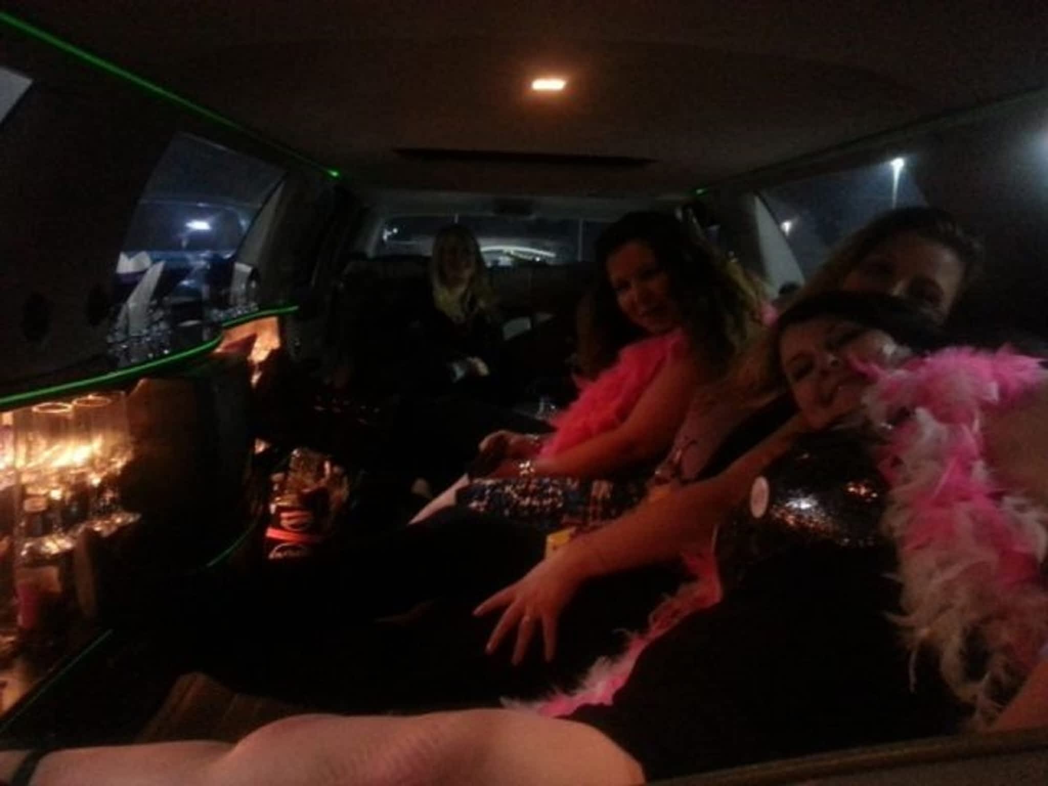 photo D'Luxe Limousine