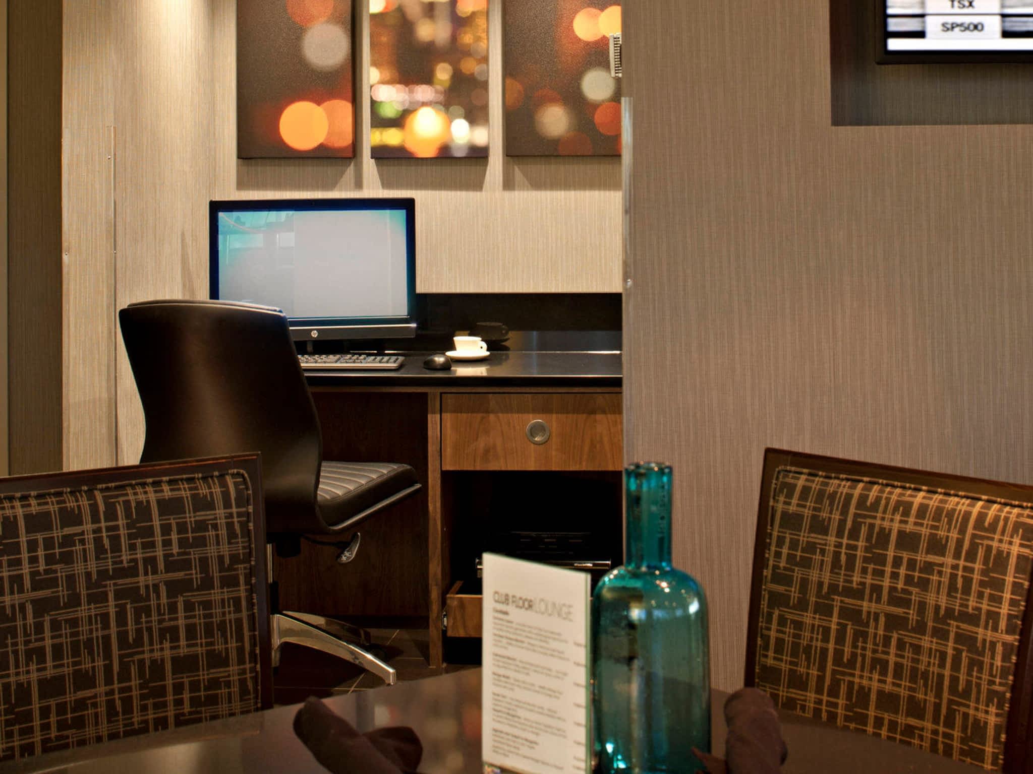 photo Delta Hotels by Marriott Calgary South