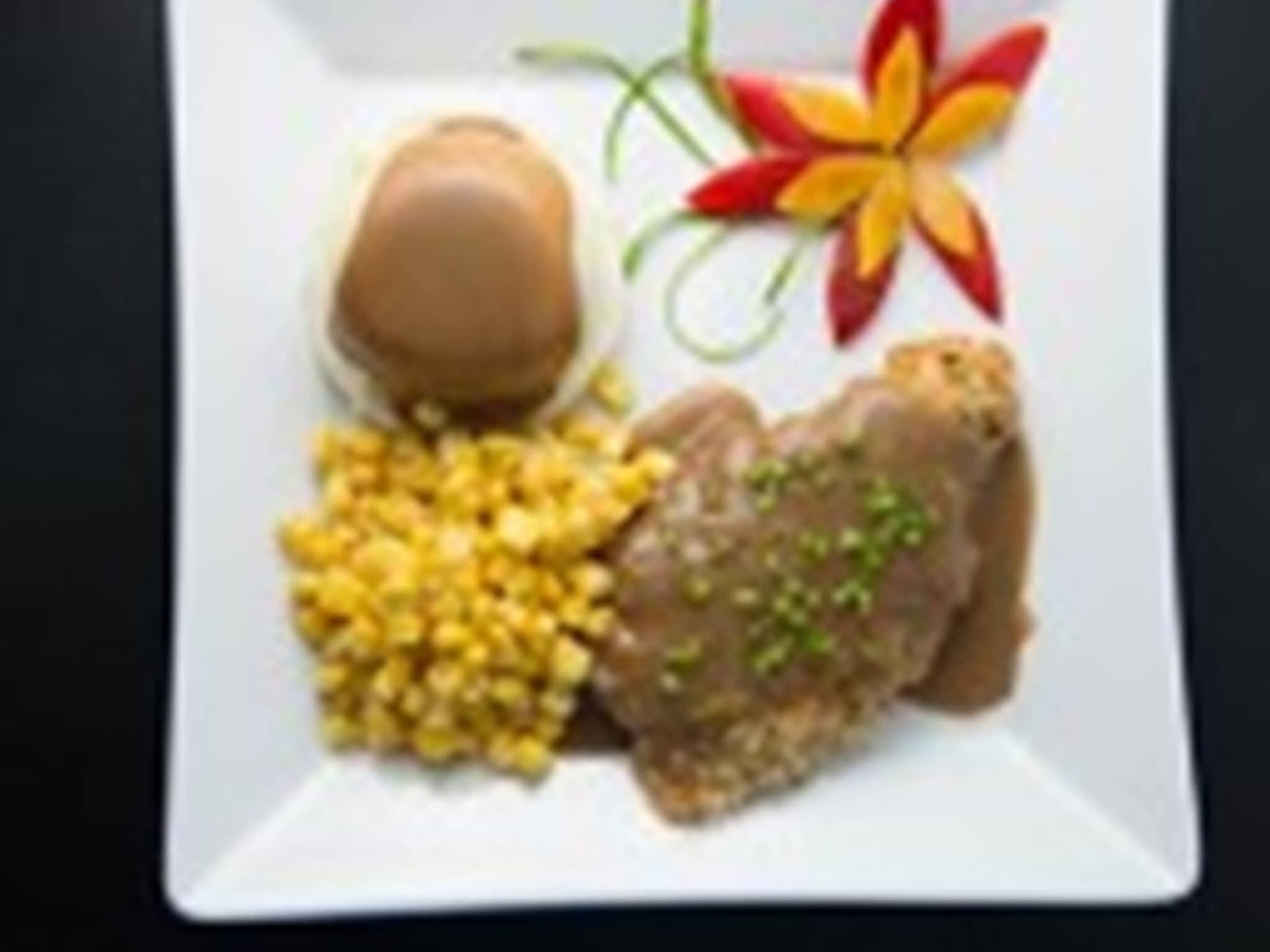 photo Mae's Elite Foods & Catering Inc