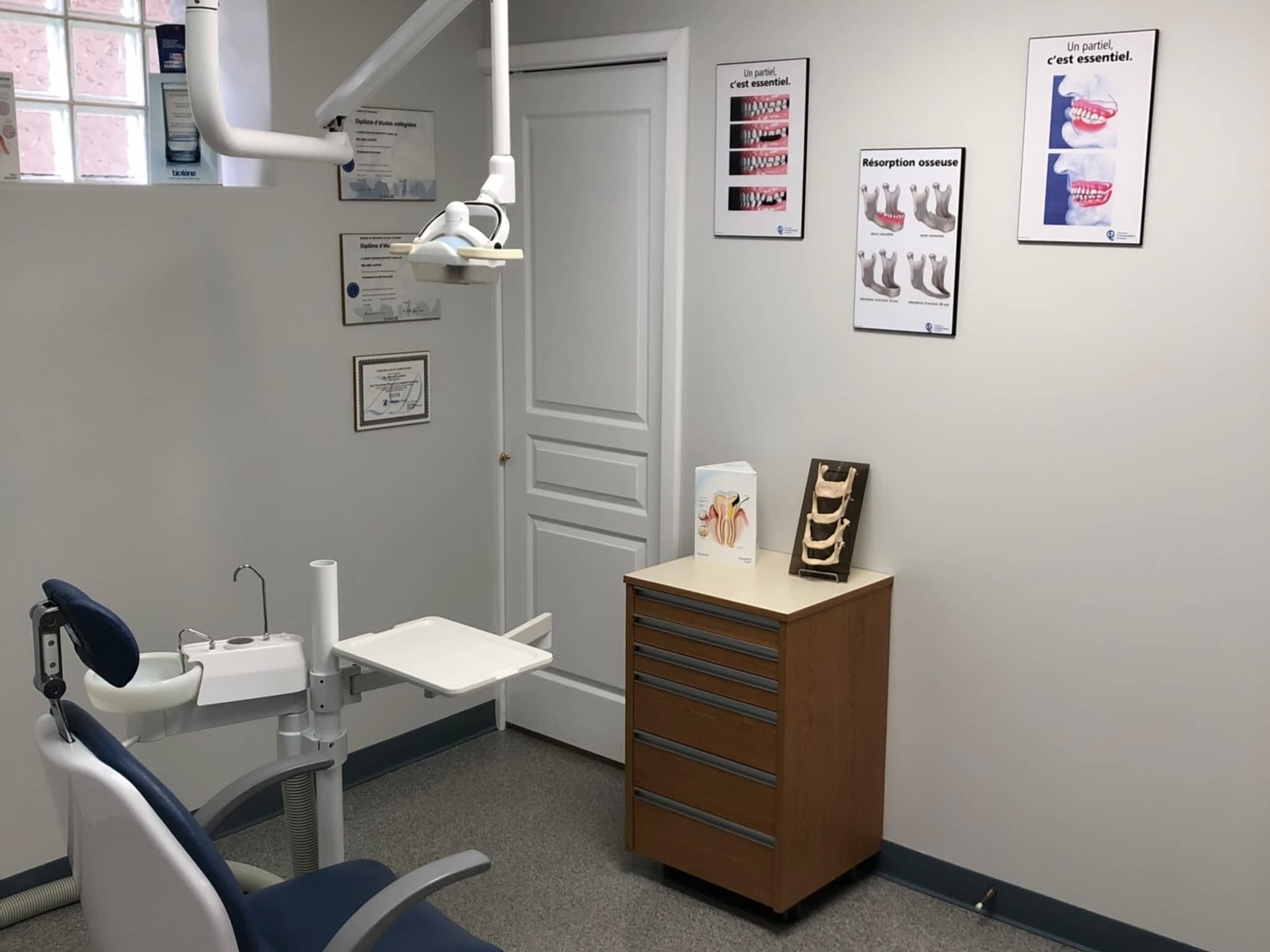 photo Clinique de Denturologie Lacroix Denture Clinic