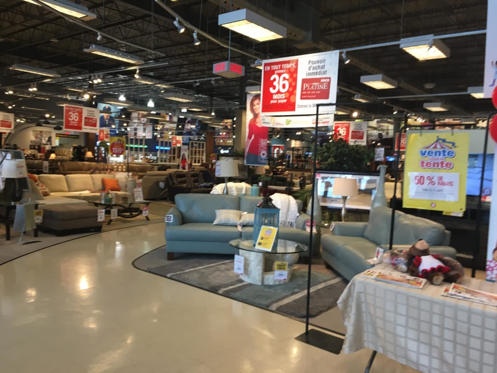 The Brick Warehouse LP 274 Rue des Pionniers, StCharlBorr, QC