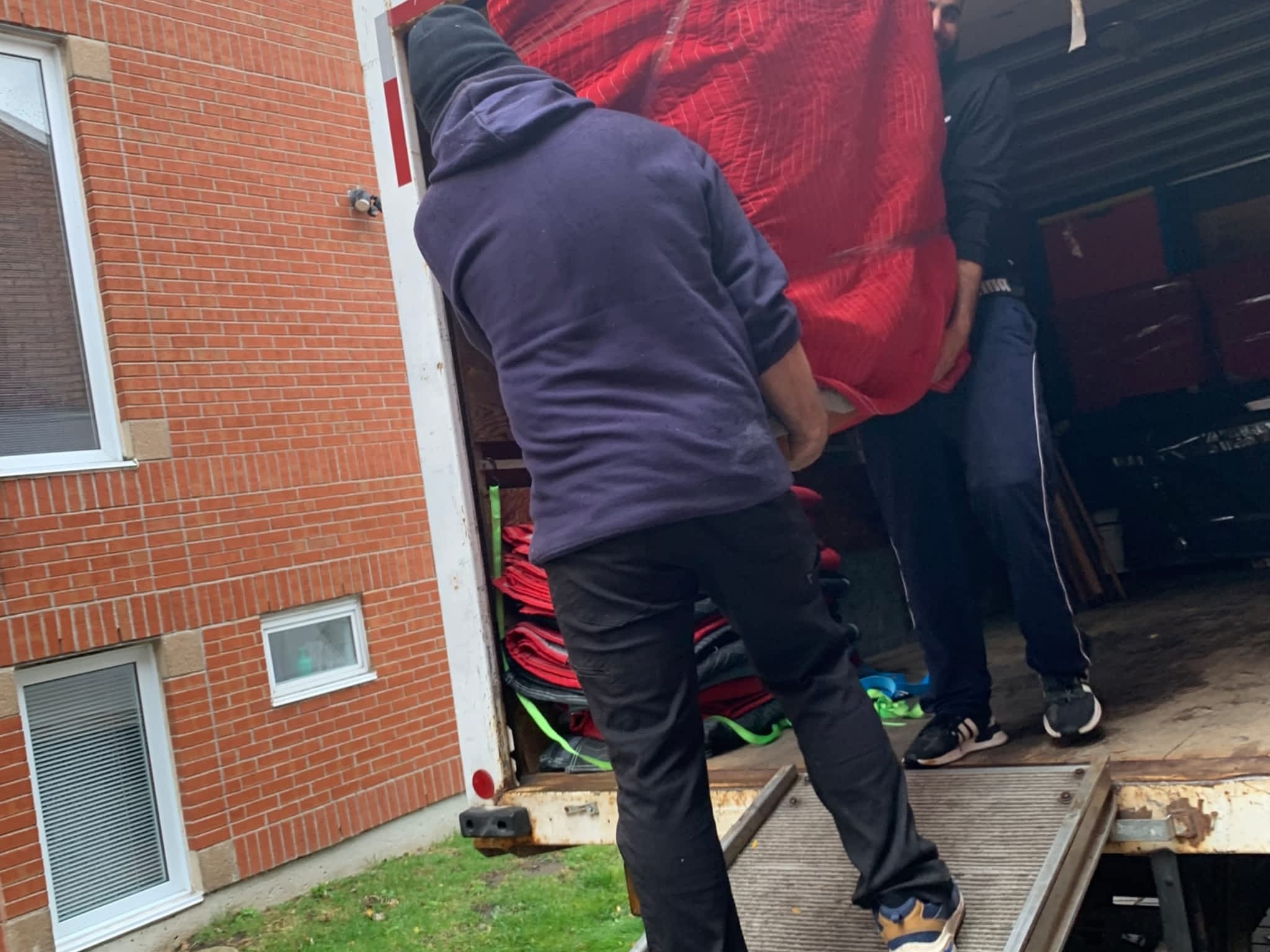 photo First Class Movers