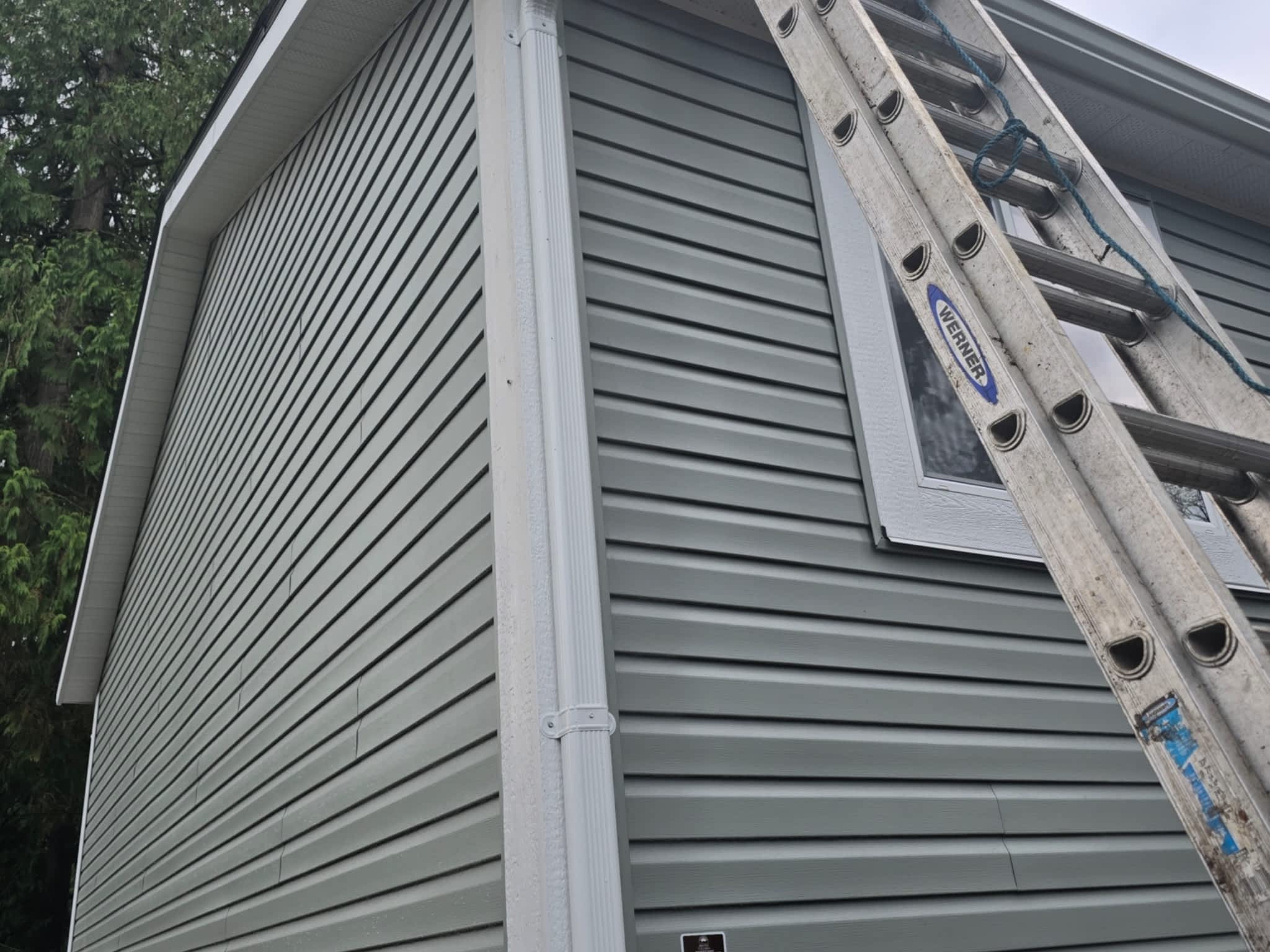 photo Eco Gutter Pros