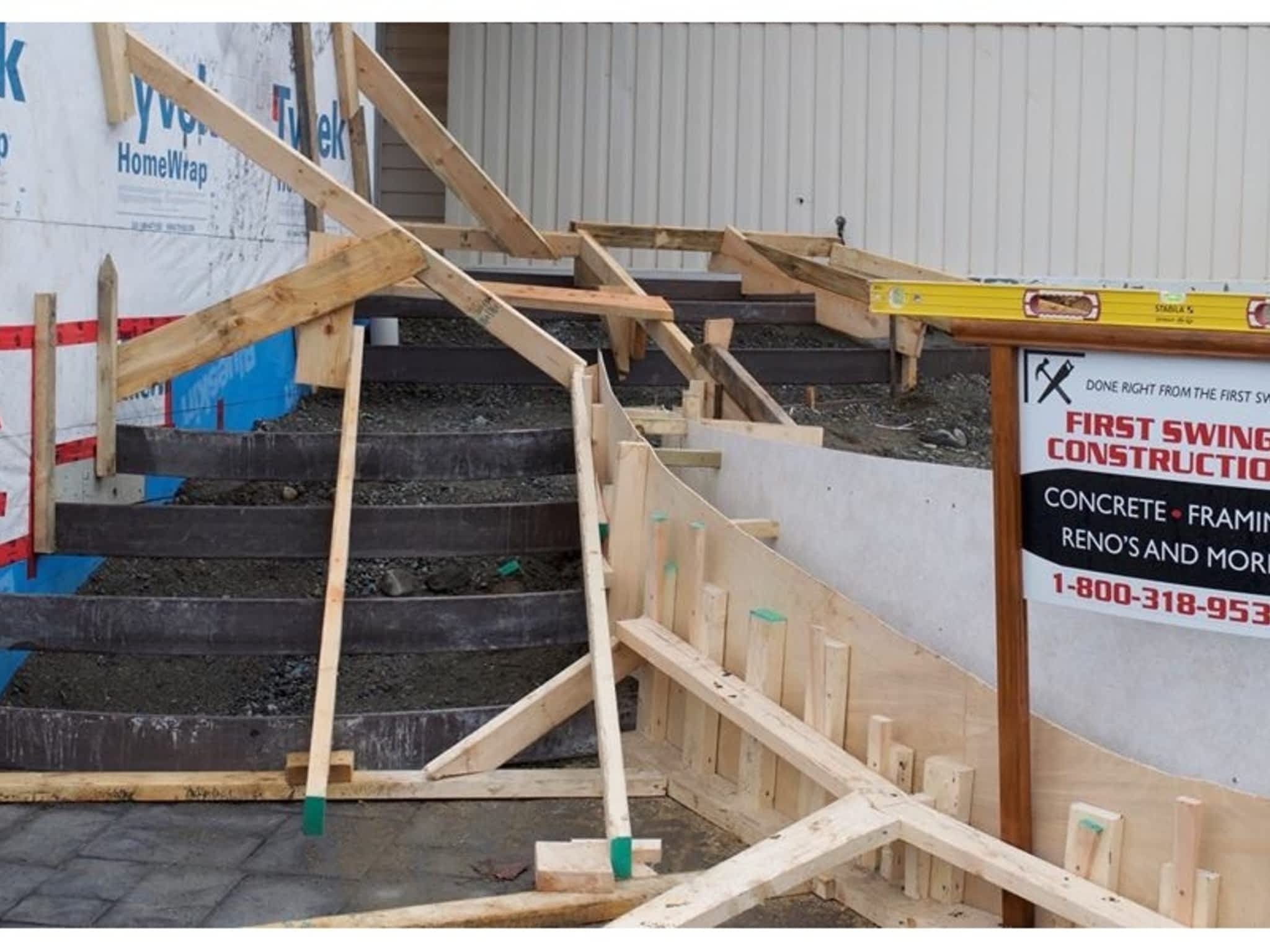 photo First Swing Construction