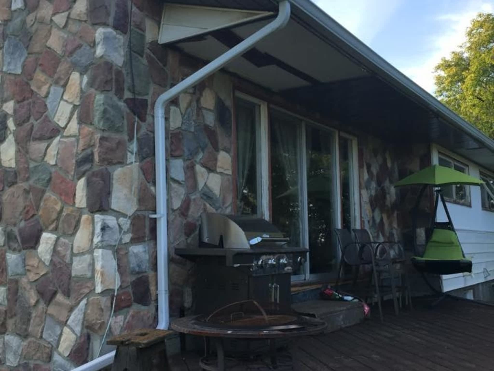 photo Chalice's Eavestroughing