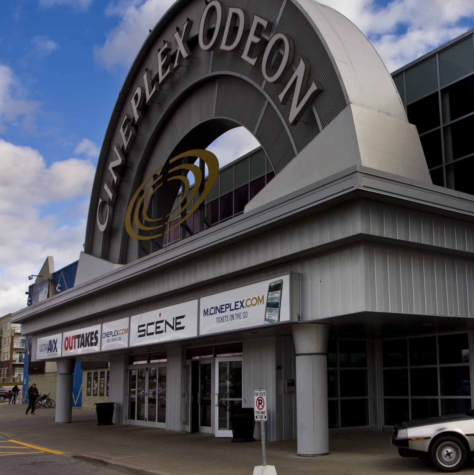 Cineplex Odeon - 1351 Grandview St N, Oshawa, ON