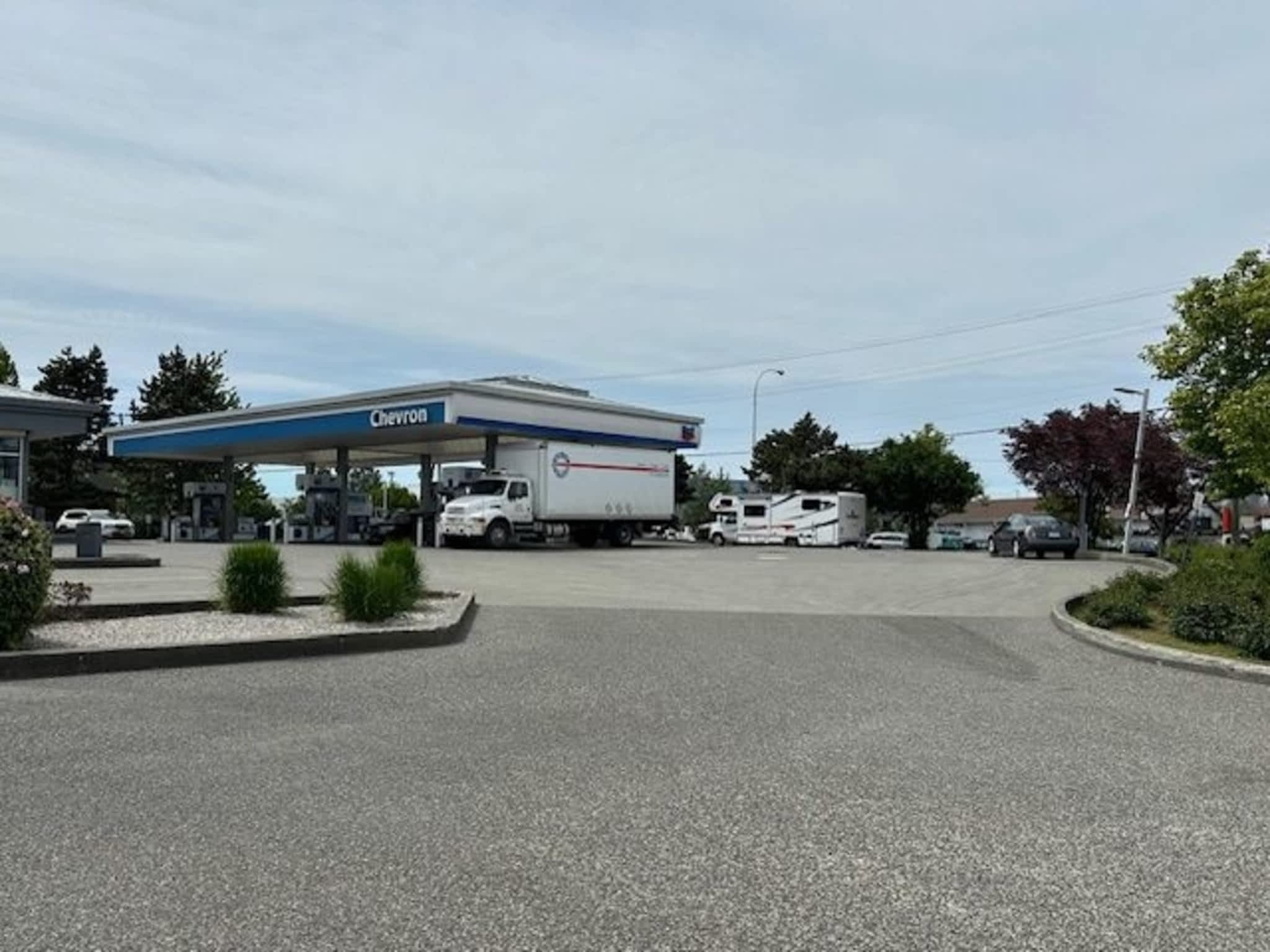 photo Chevron - Gas Station