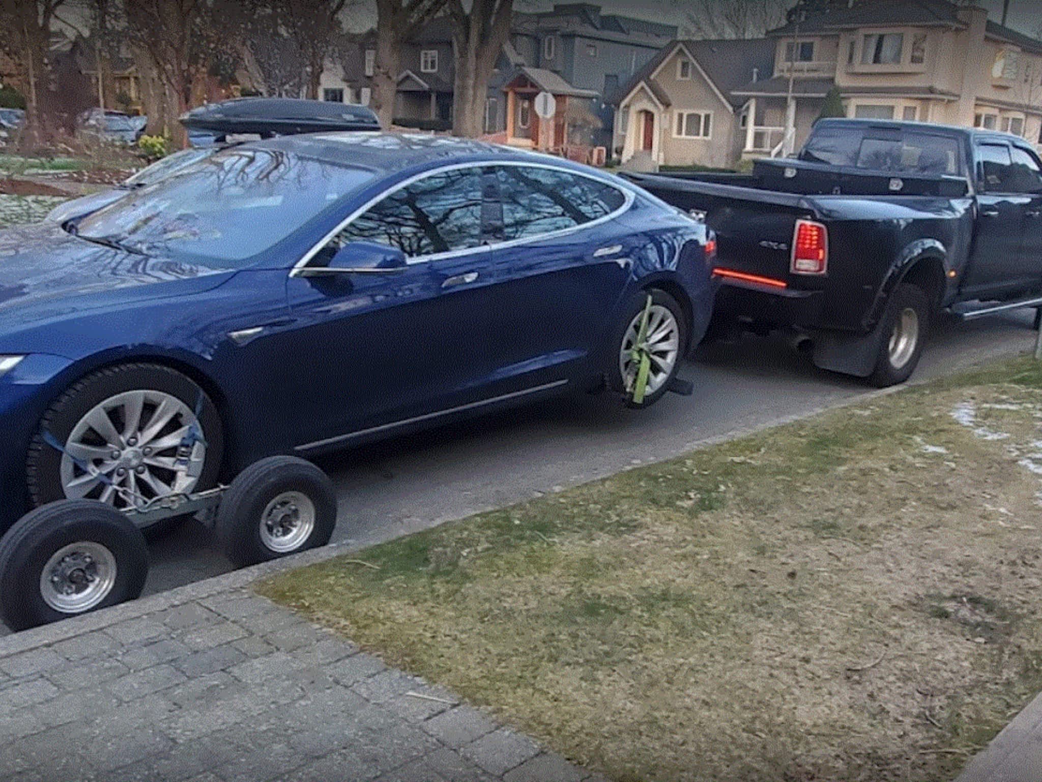 photo Lougheed Towing