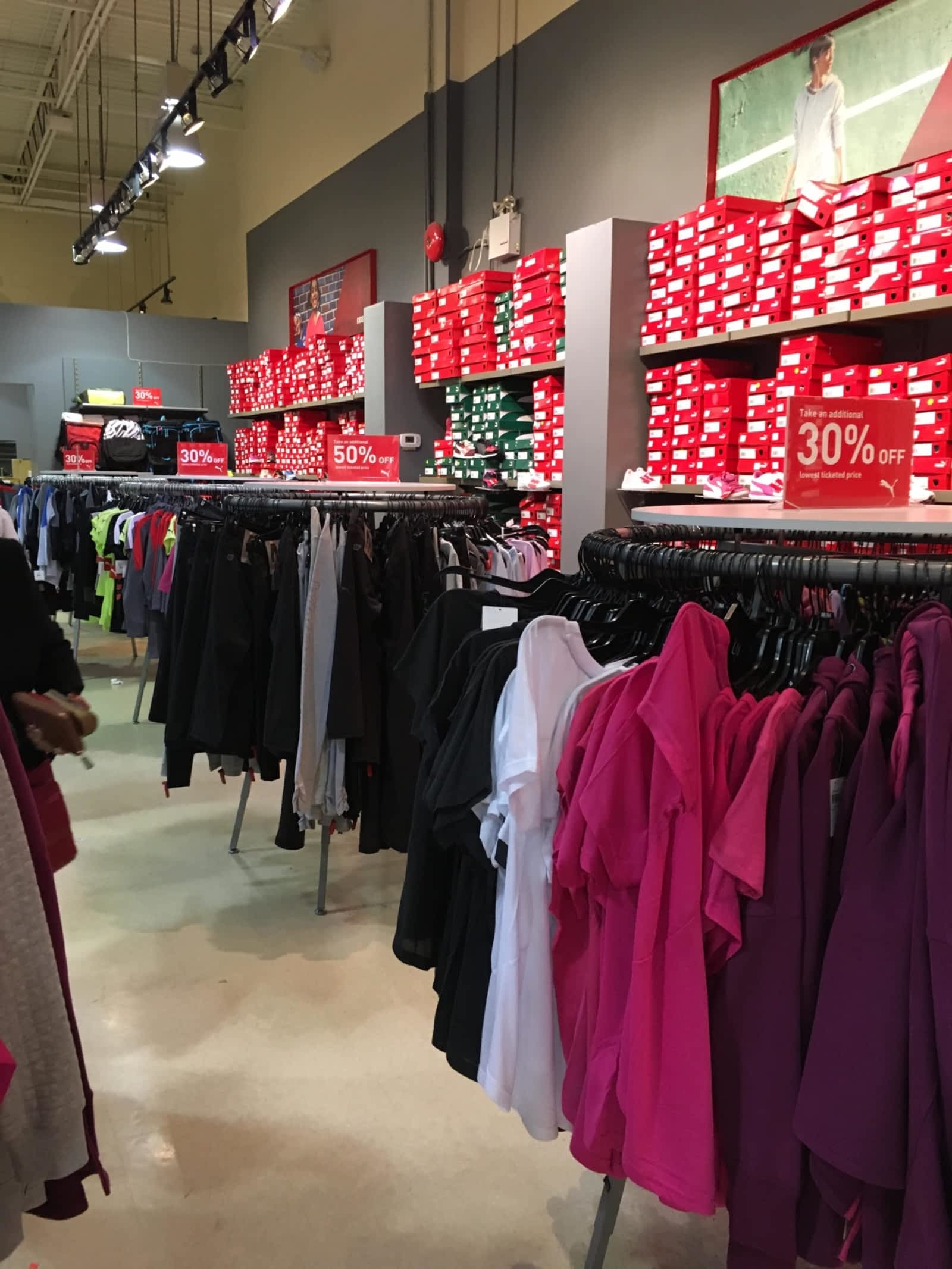 puma outlet mall niagara